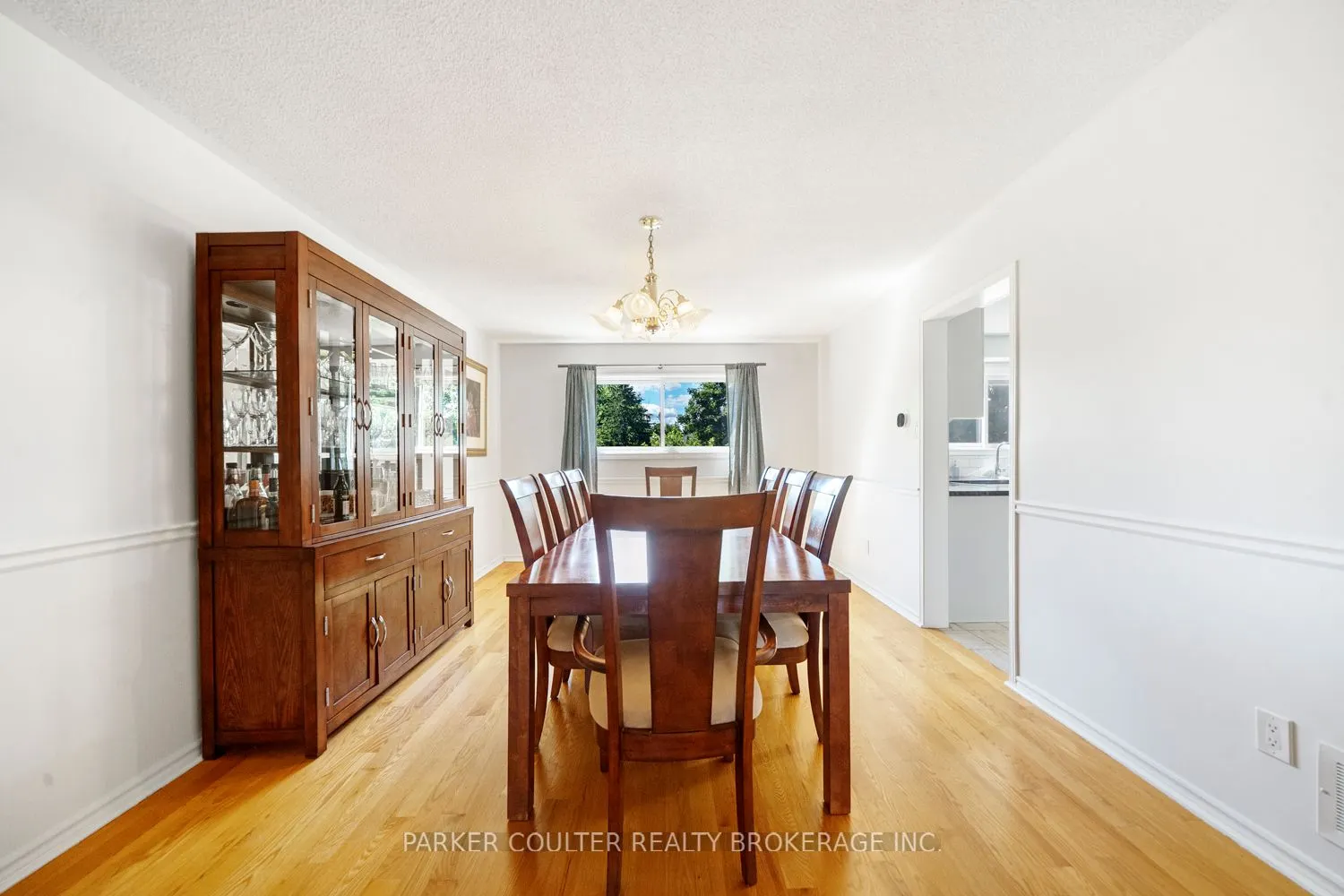 2725 Shering Crescent