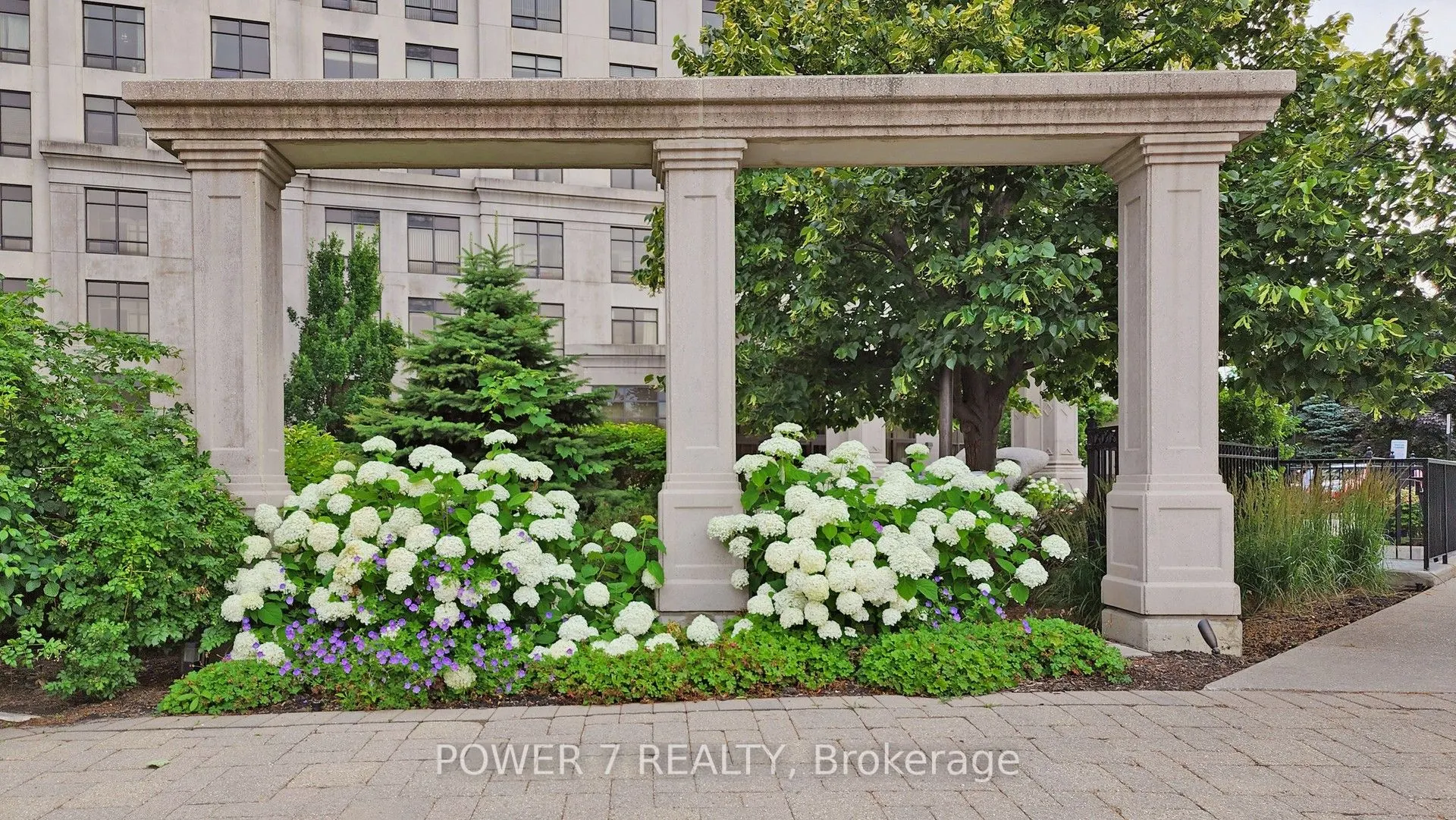 9245 Jane Street, #803