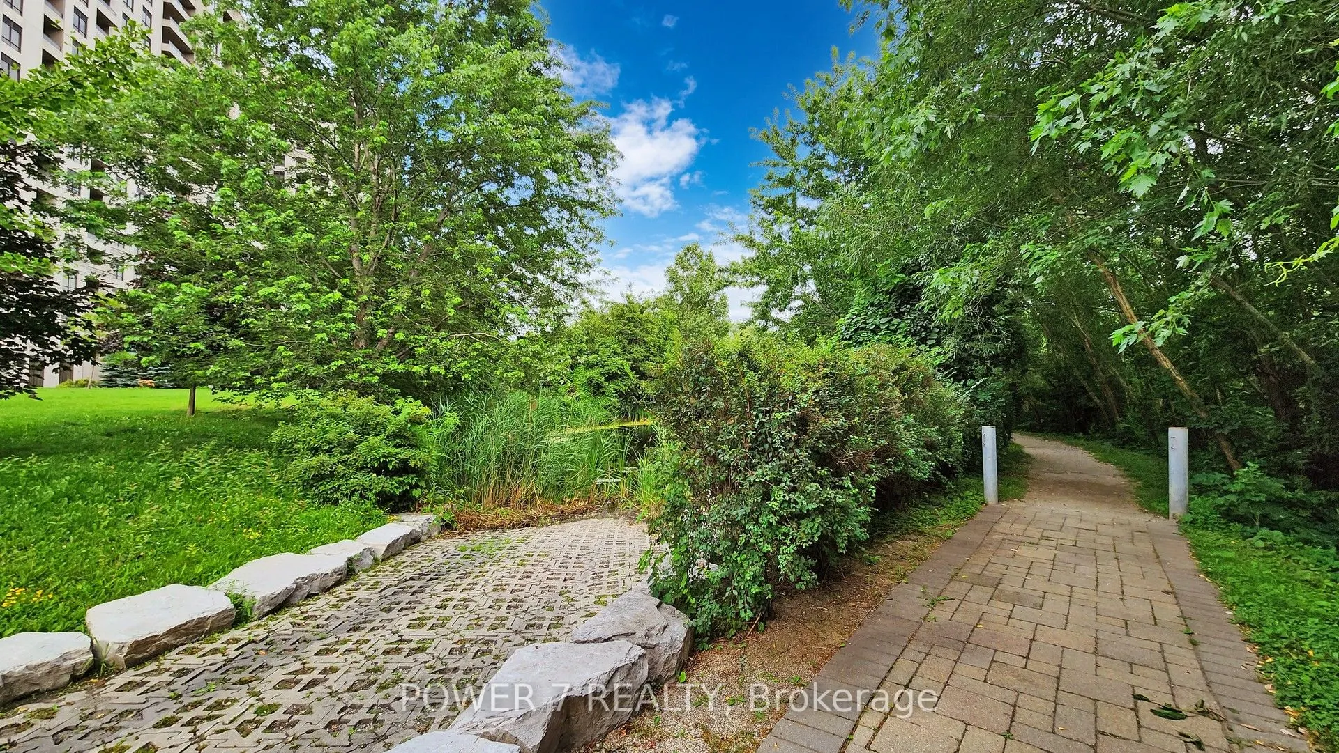 9245 Jane Street, #803