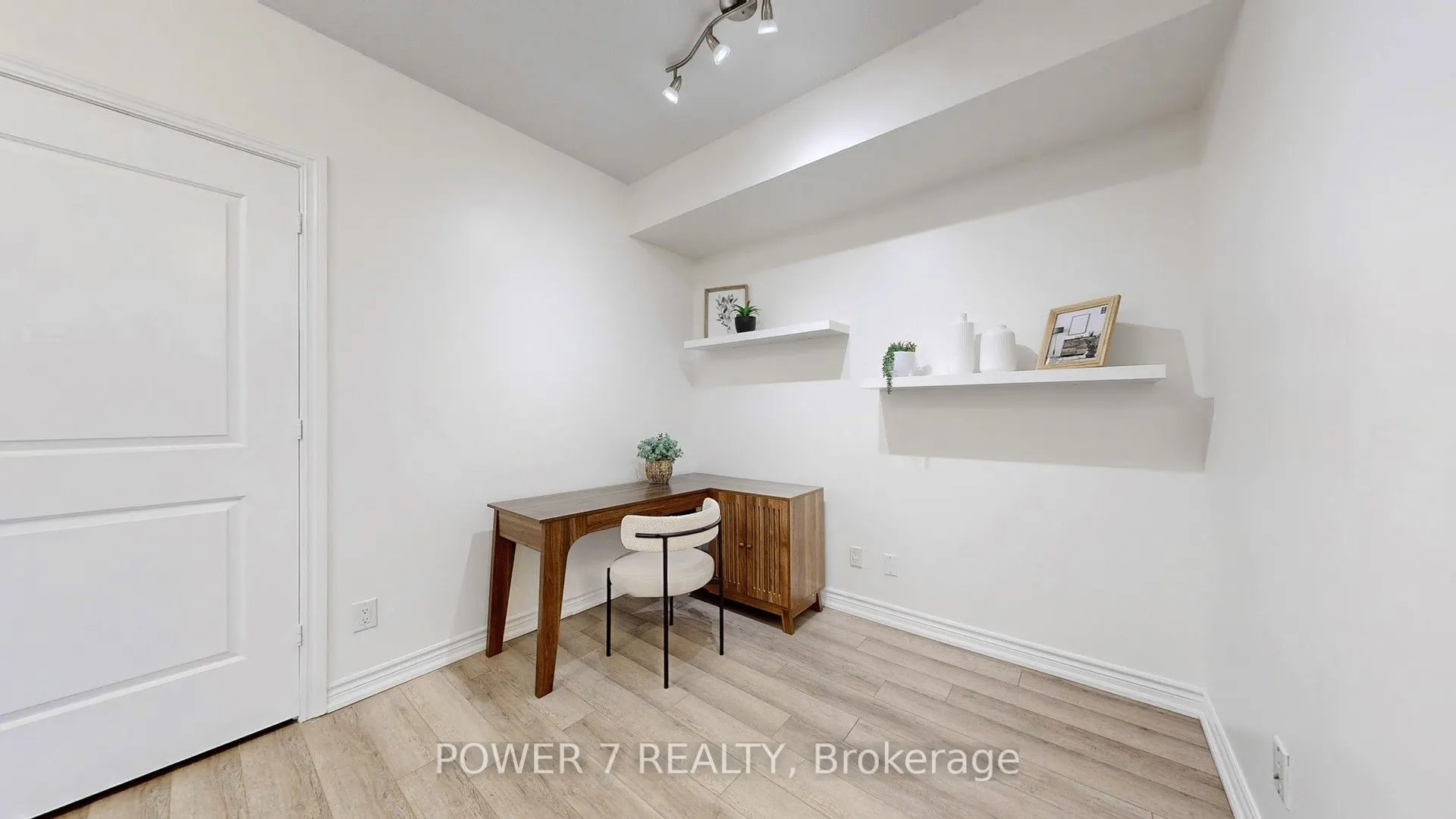9245 Jane Street, #803