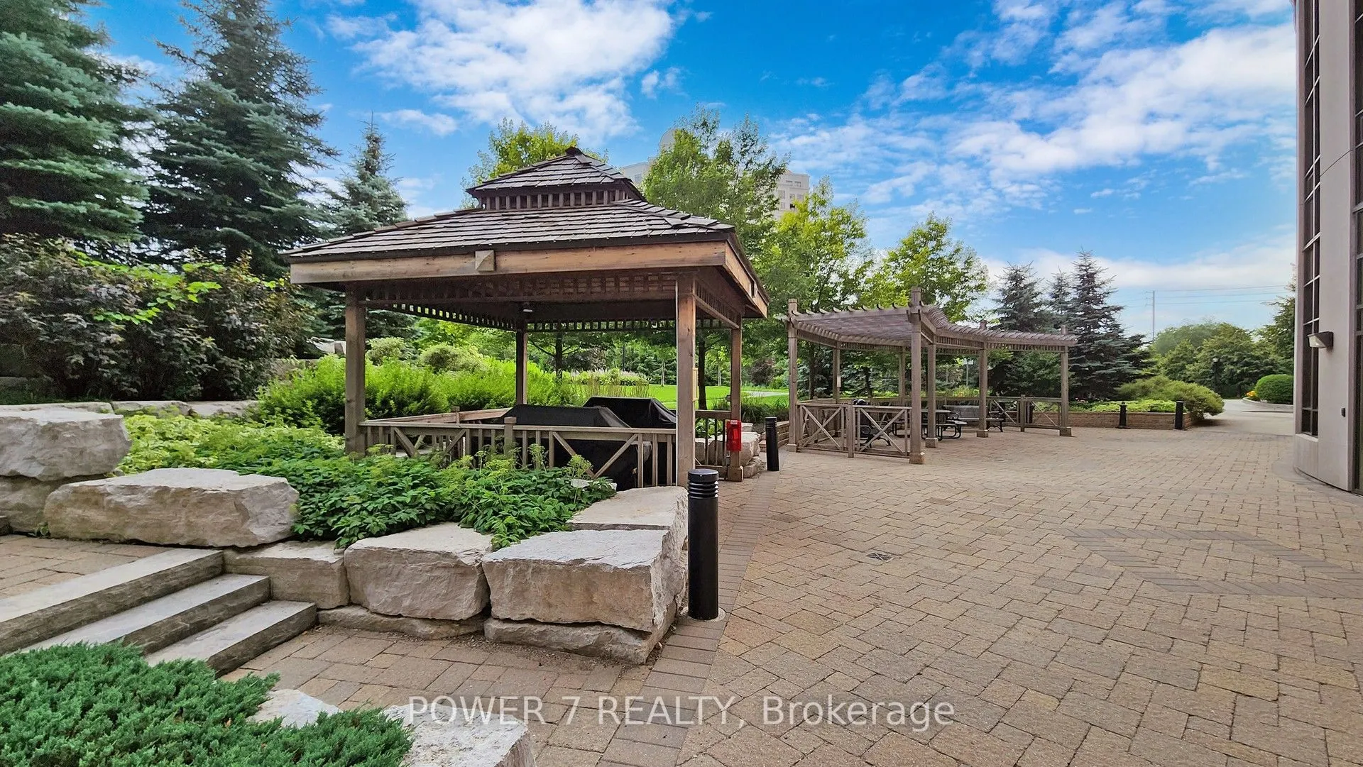 9245 Jane Street, #803