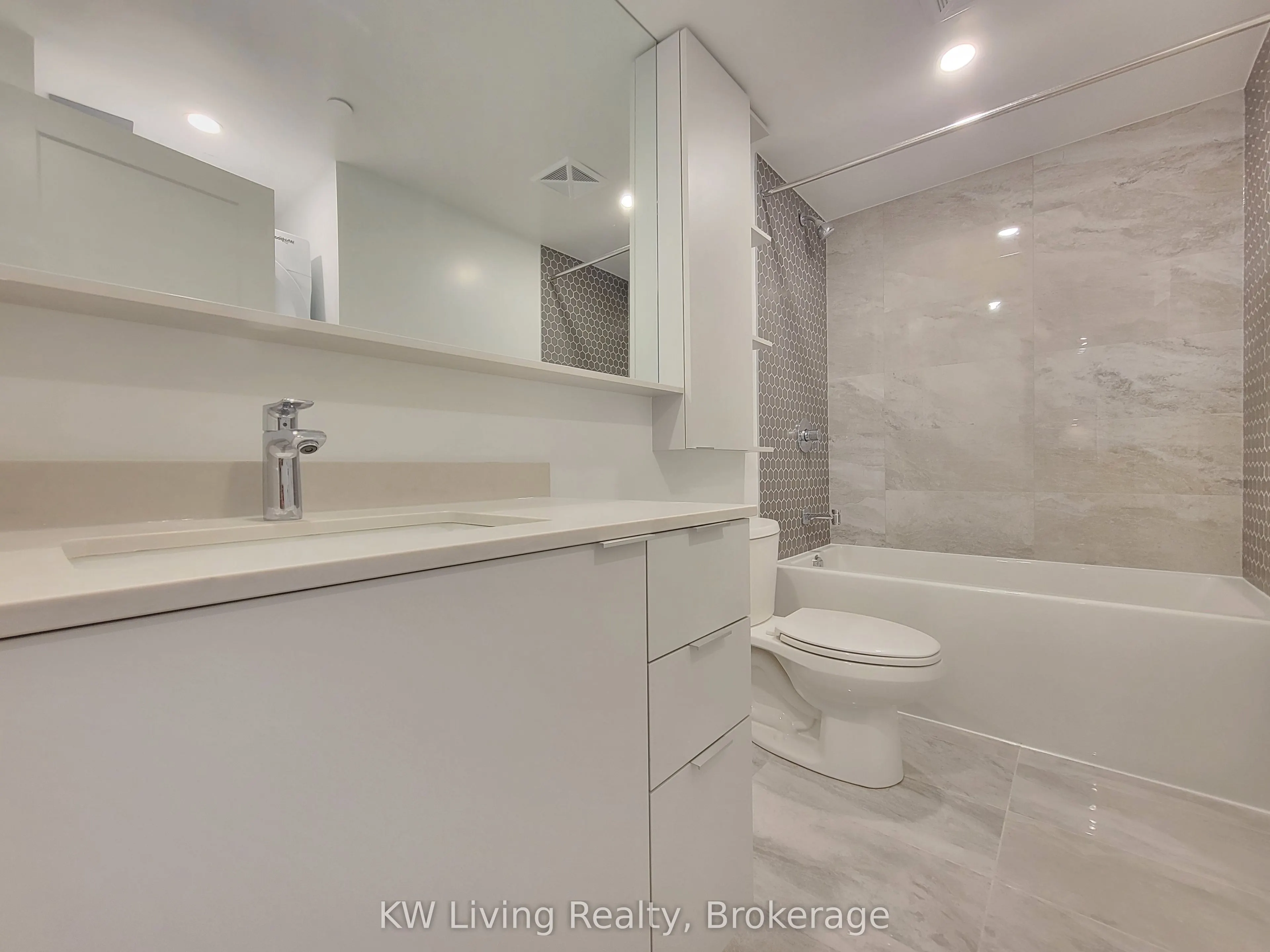 8 Cedarland Drive, #820