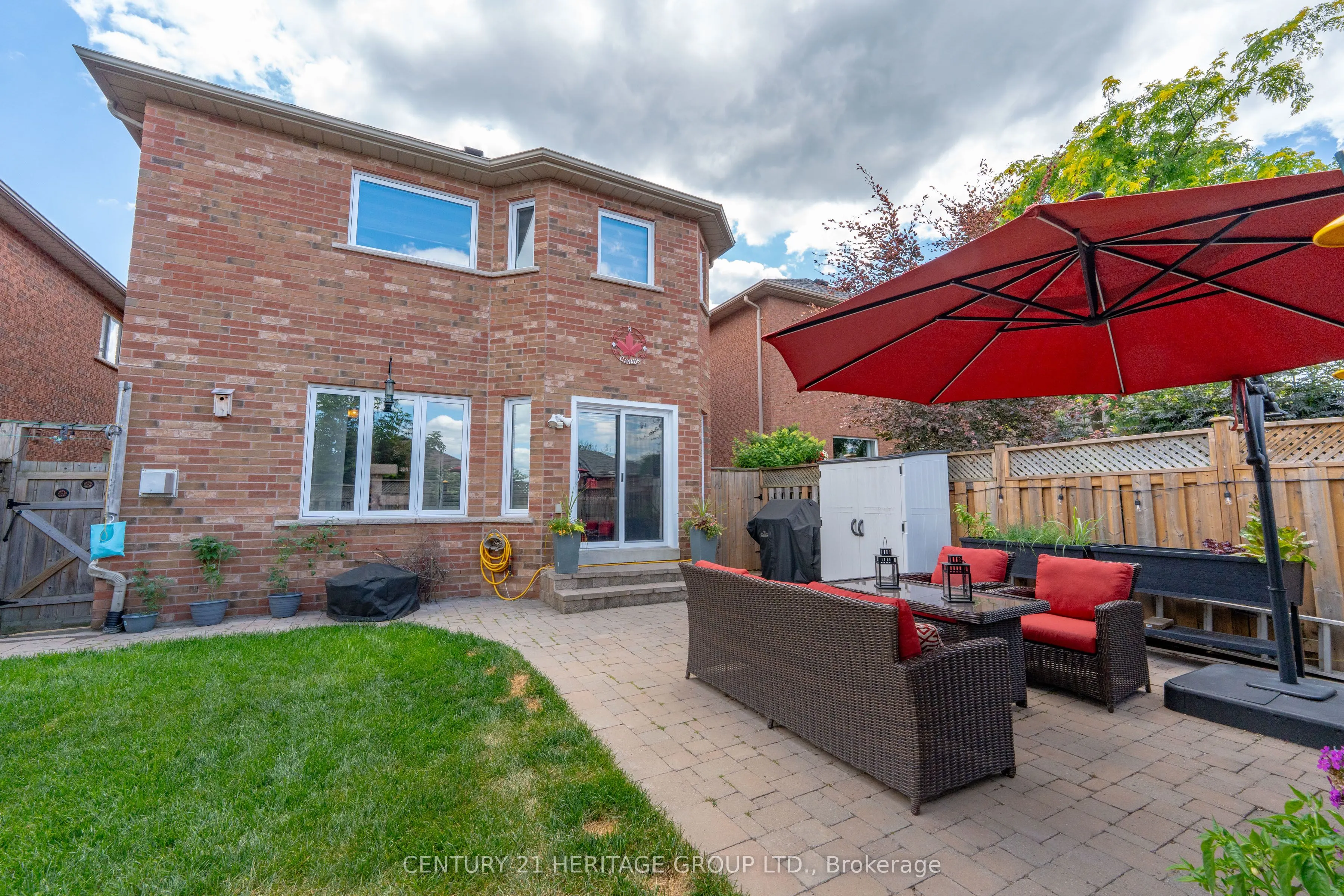 512 Menczel Crescent