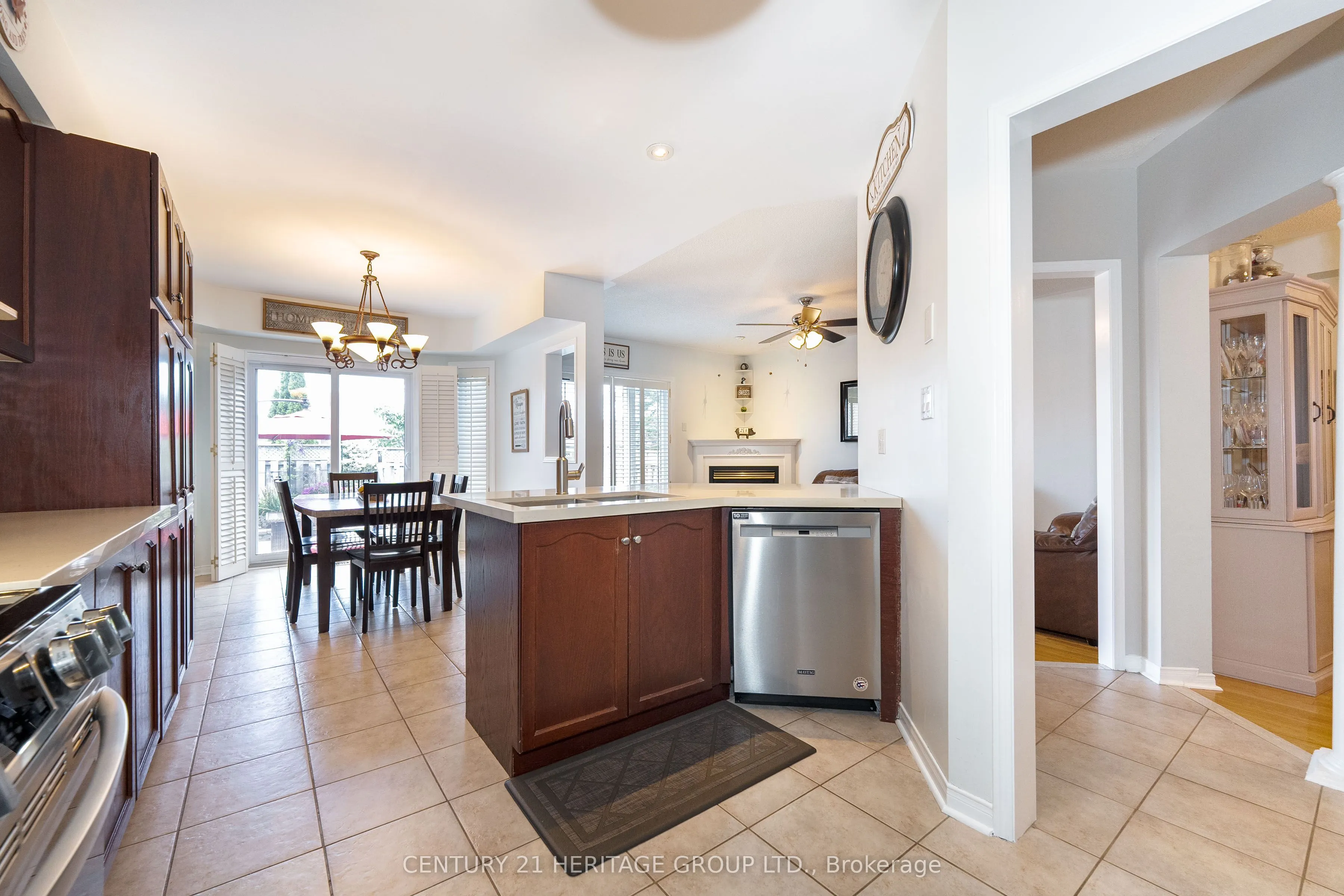 512 Menczel Crescent