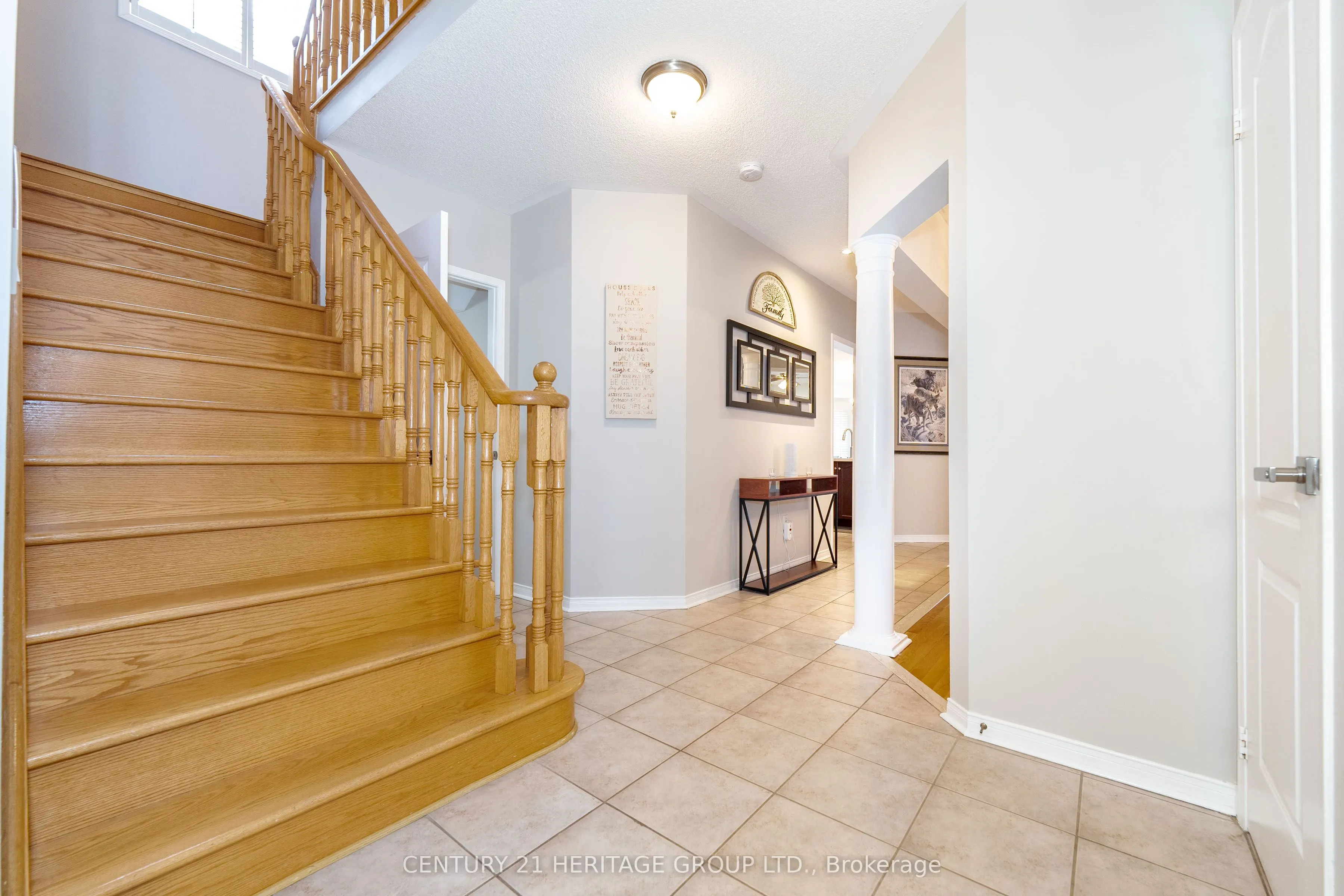 512 Menczel Crescent
