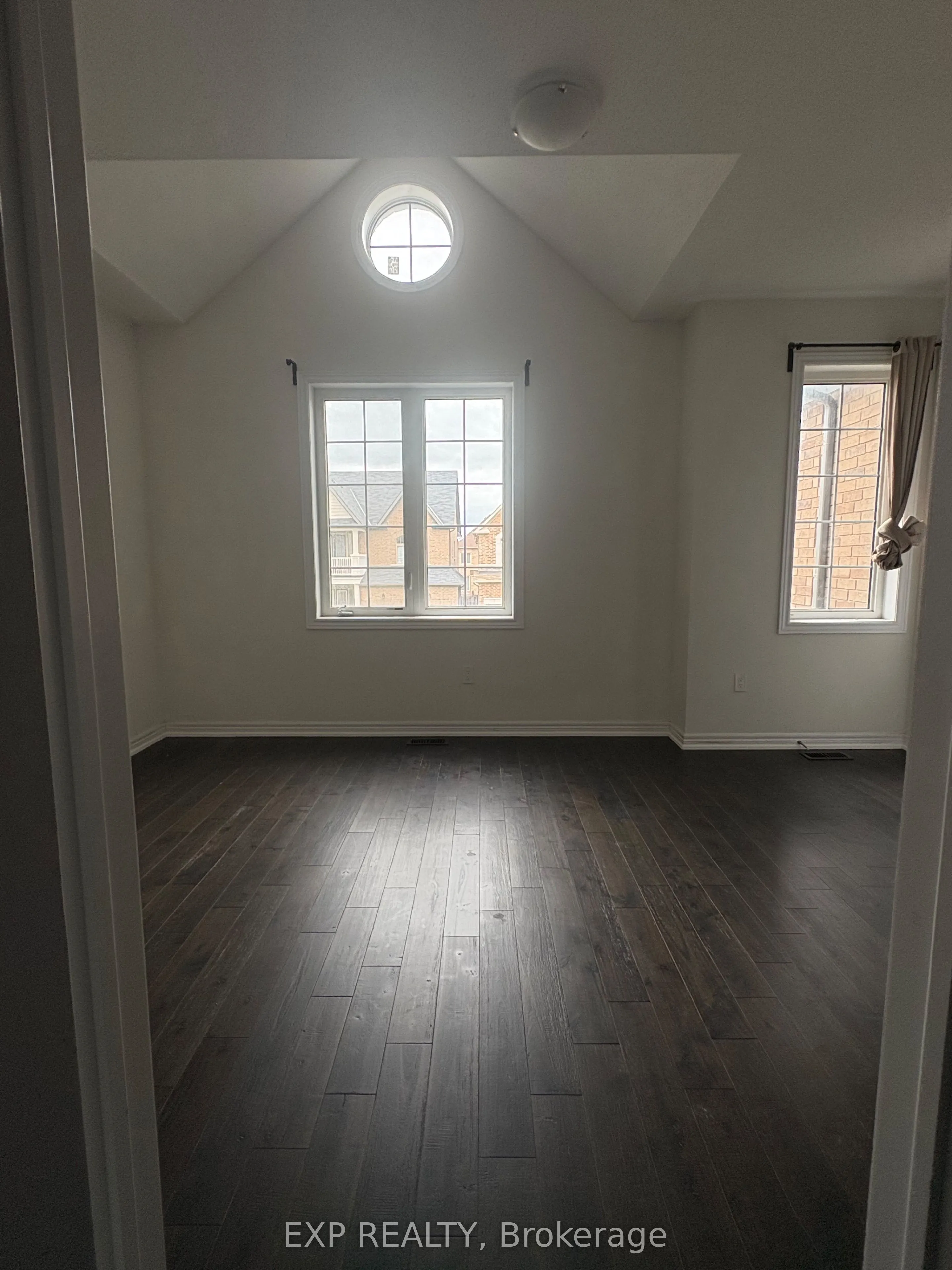 14 Alistair Crescent