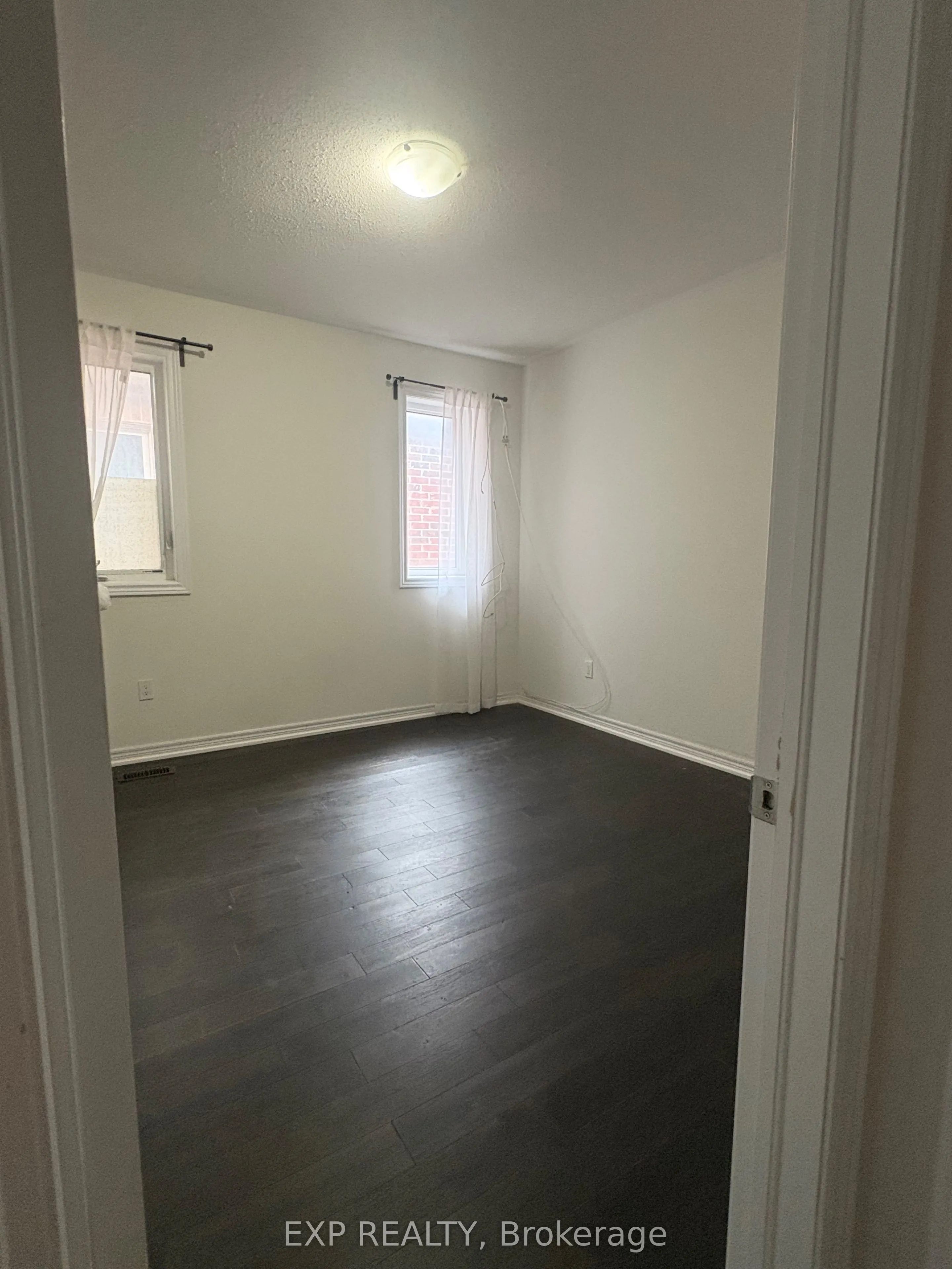 14 Alistair Crescent