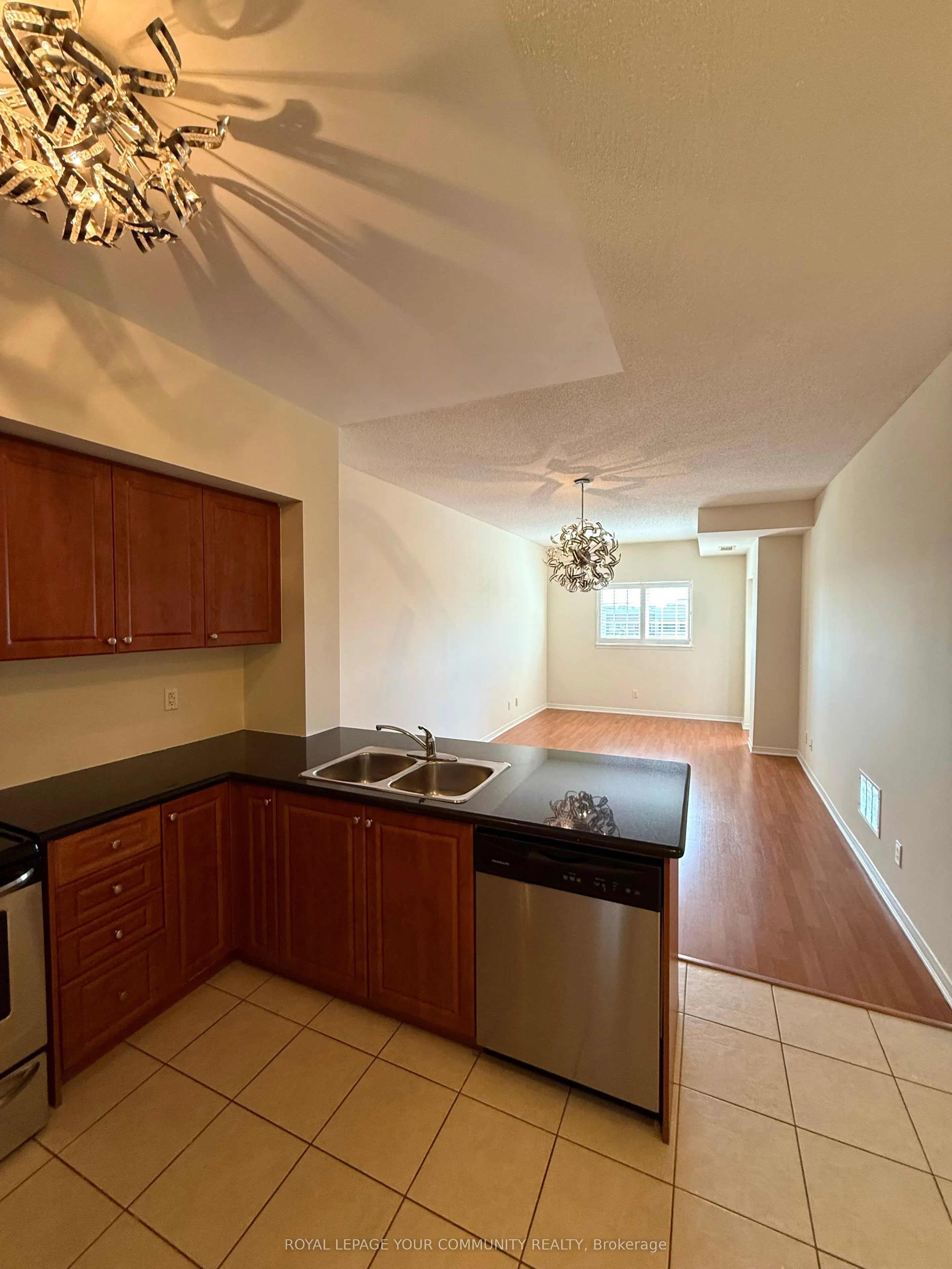 9451 Jane Street, #301