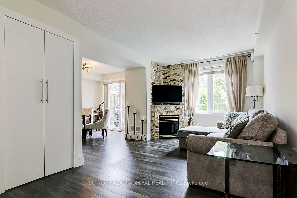 75 Weldrick Road E, #838