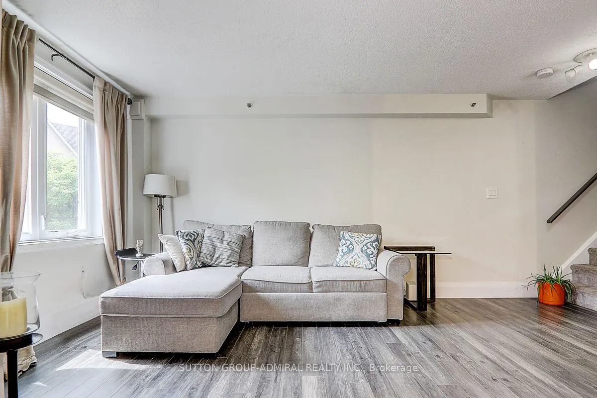 75 Weldrick Road E, #838