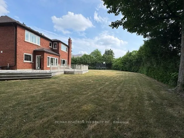 16 Chaplin Court