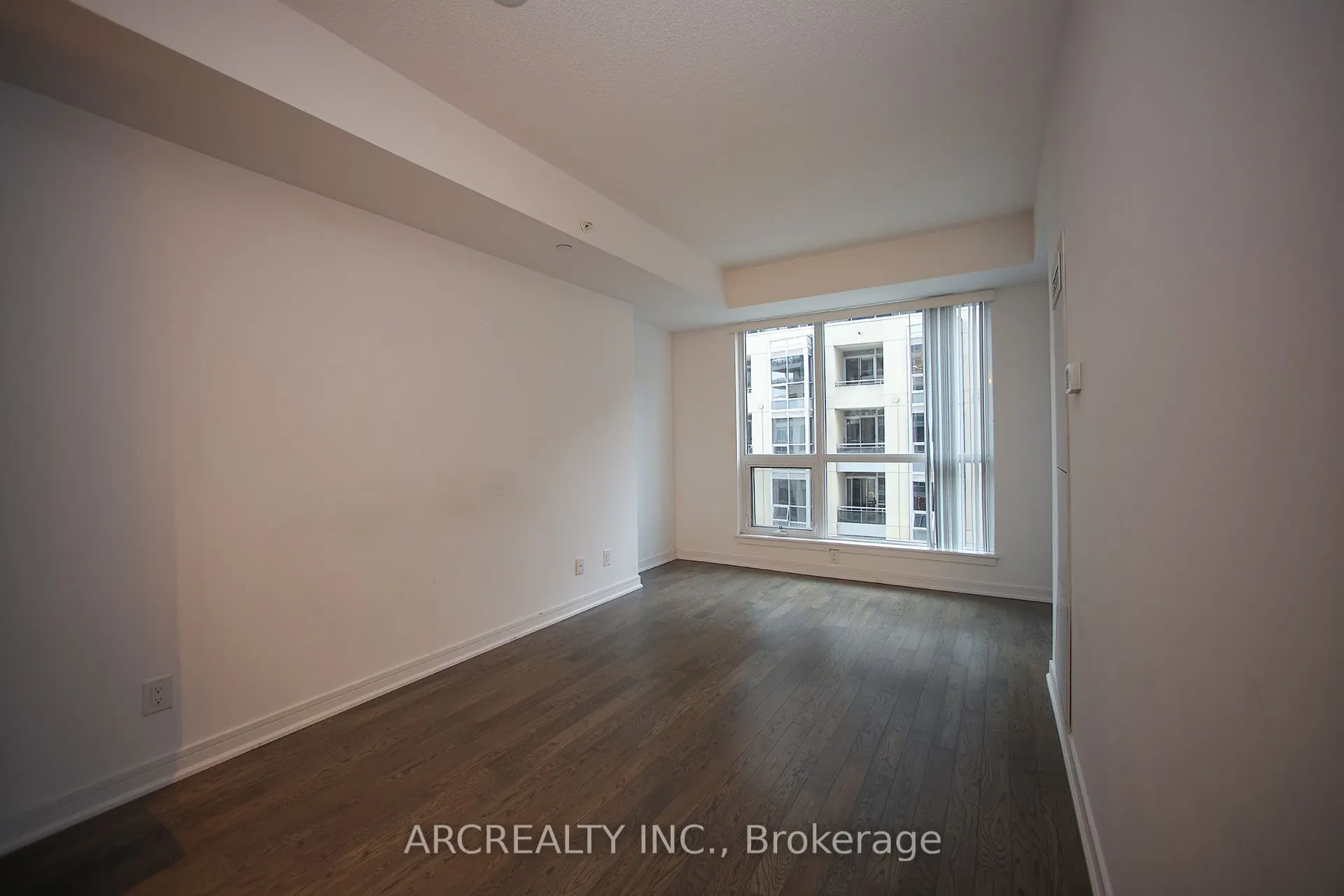 9205 Yonge Street, #512