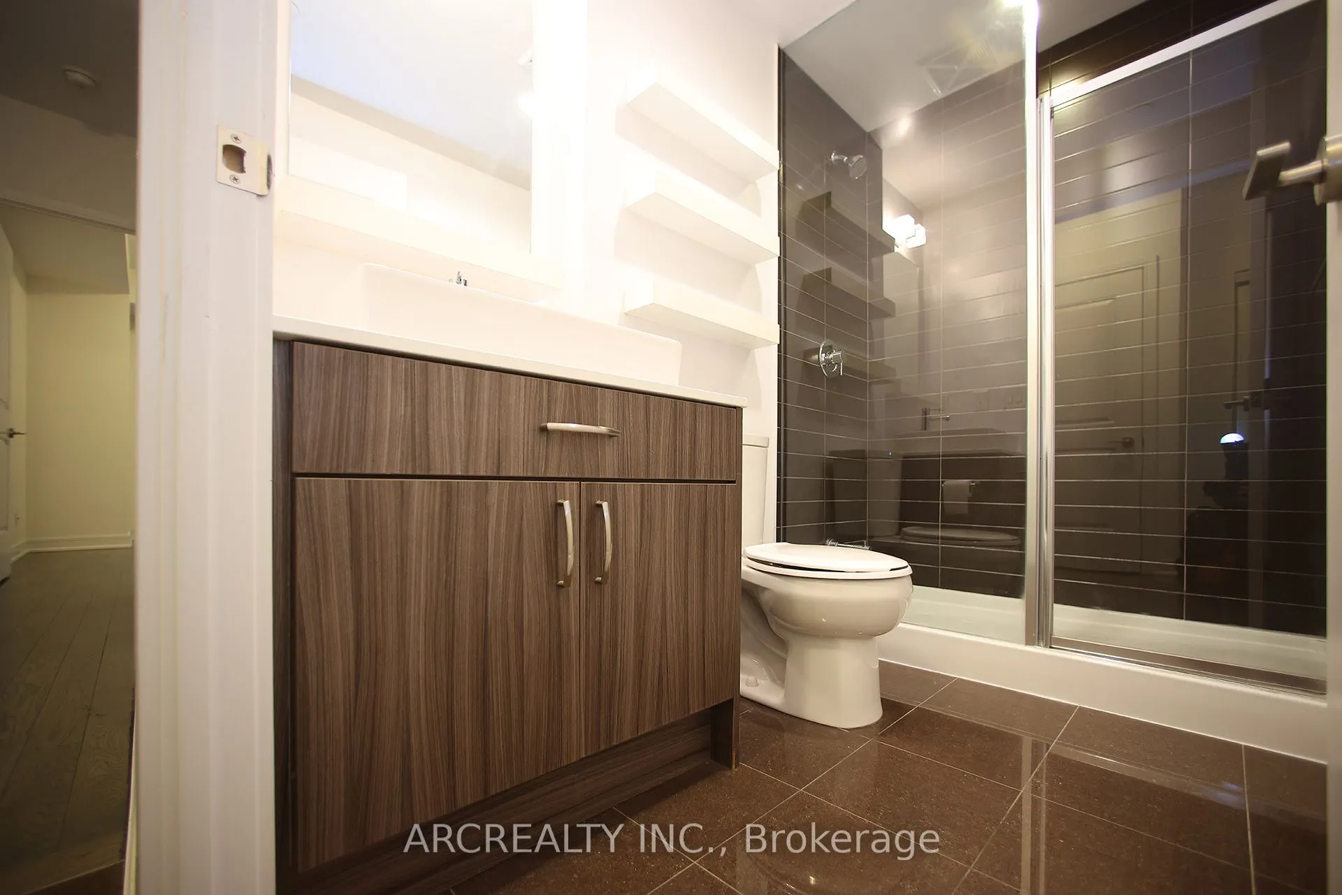 9205 Yonge Street, #512