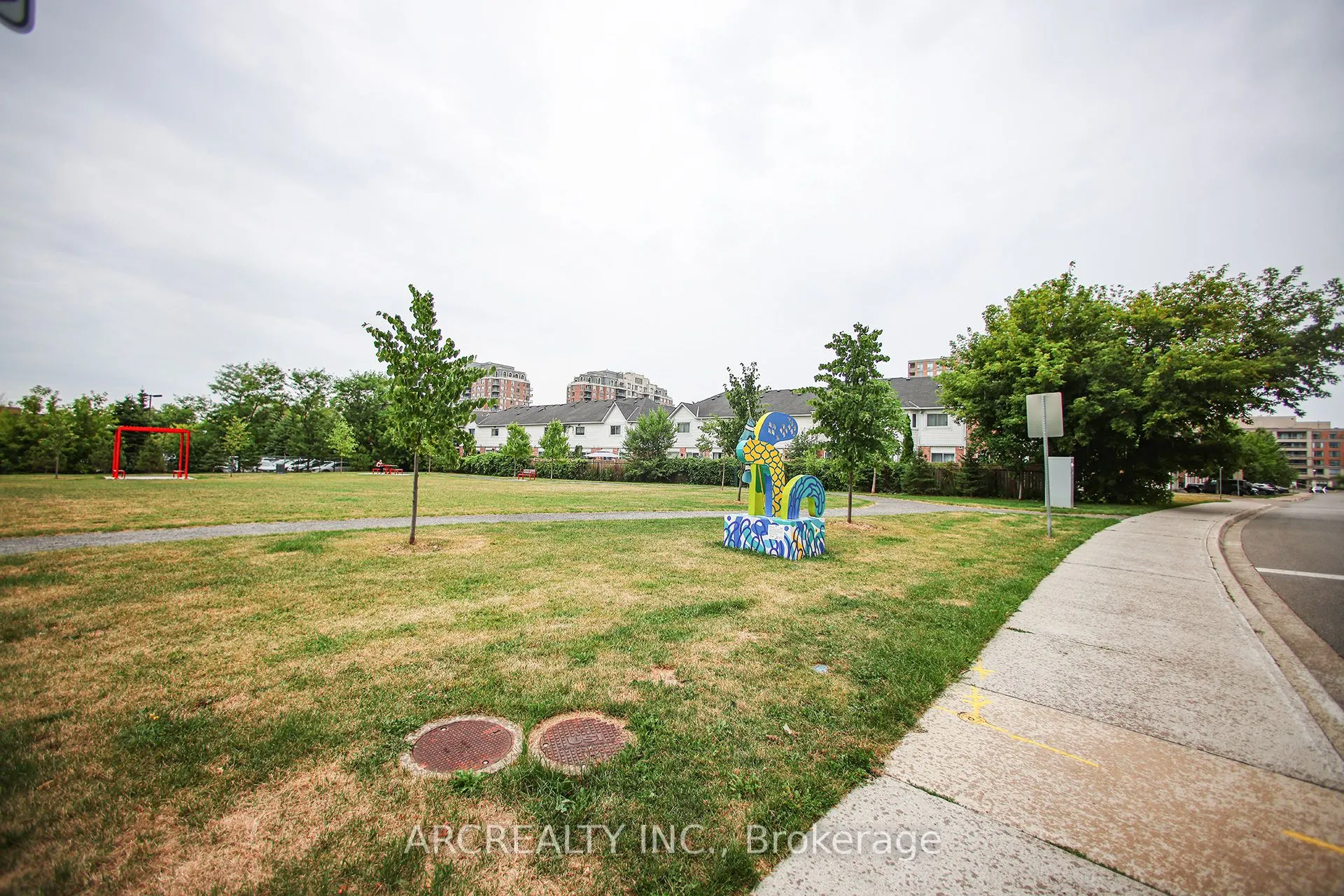 9205 Yonge Street, #512
