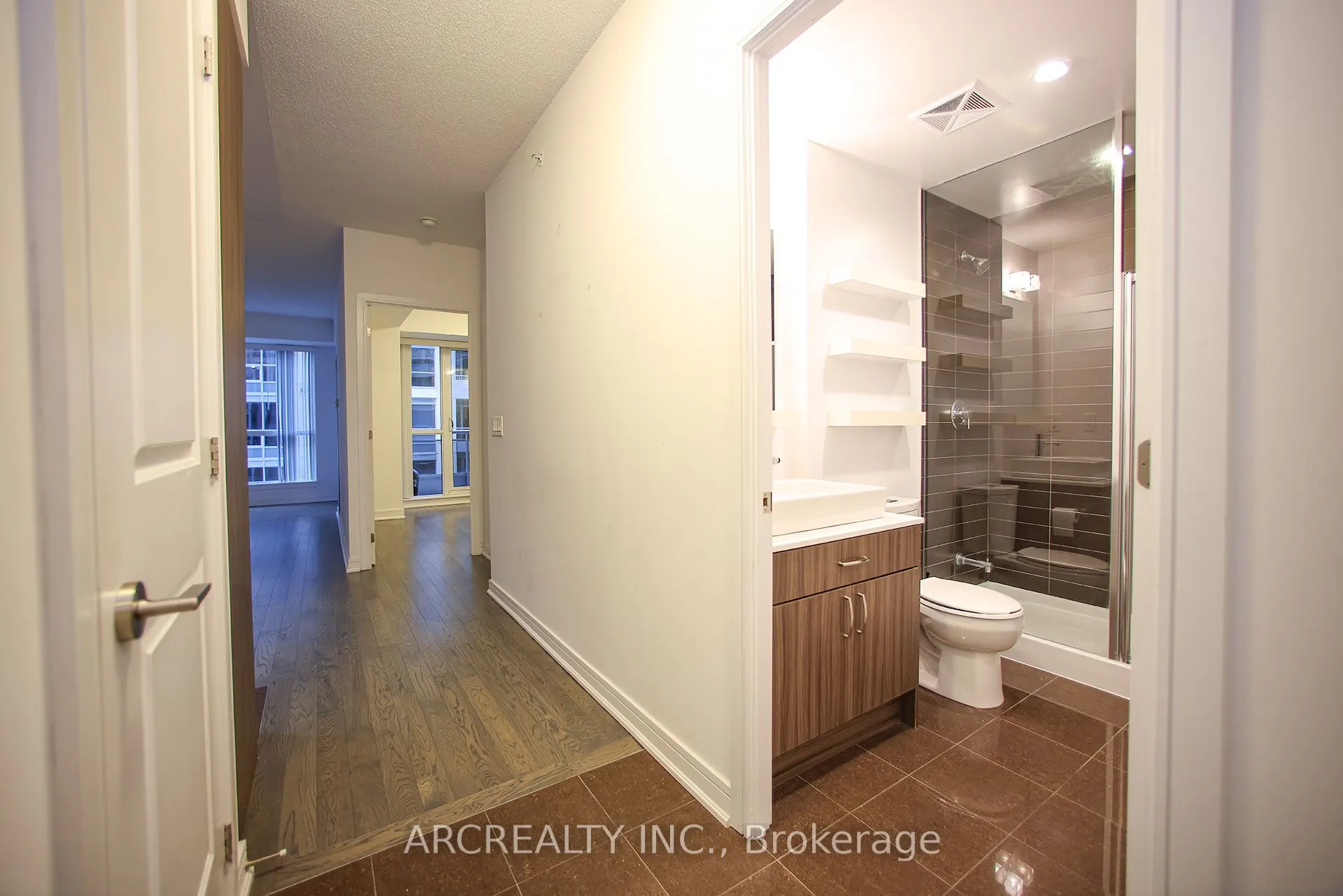 9205 Yonge Street, #512