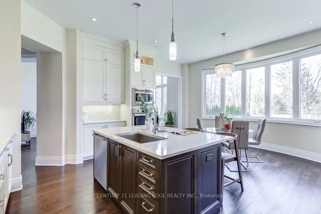 6 SOMER RUMM Court