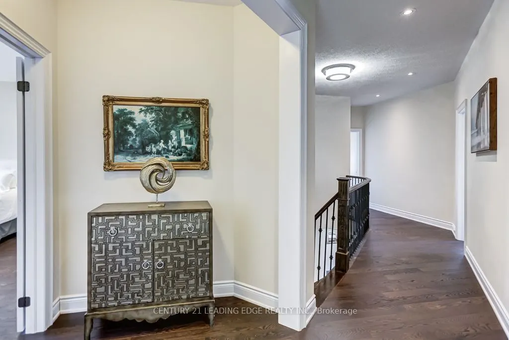 6 SOMER RUMM Court