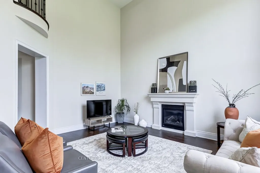 6 SOMER RUMM Court