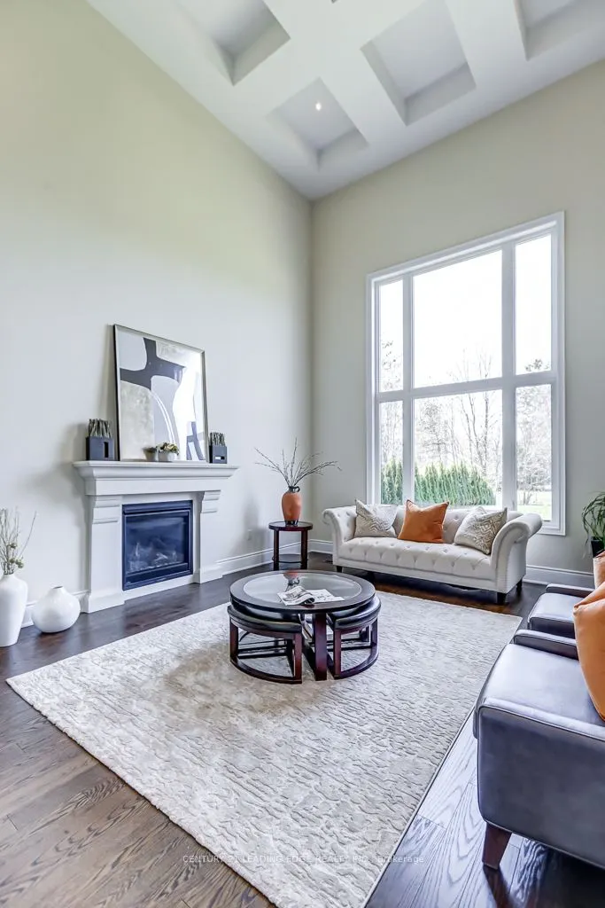 6 SOMER RUMM Court