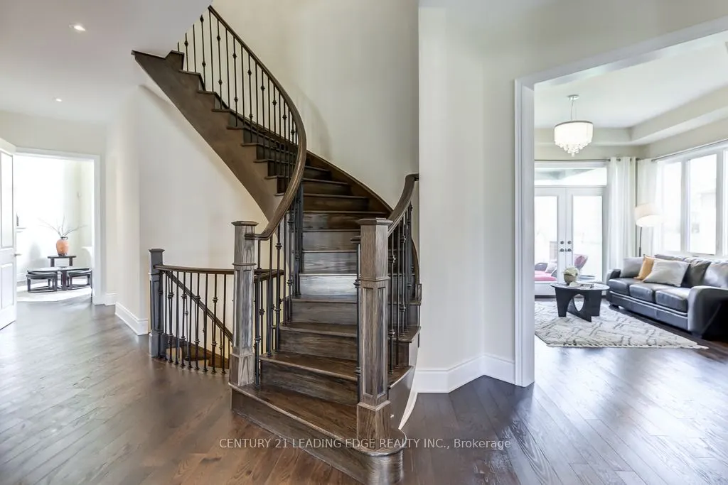 6 SOMER RUMM Court