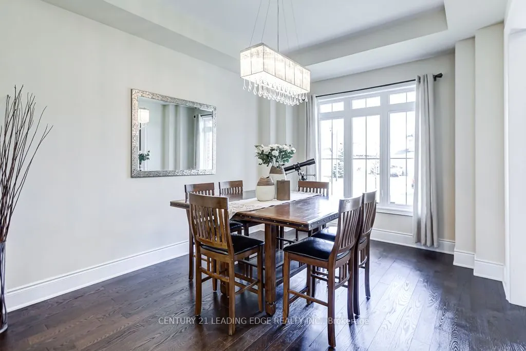 6 SOMER RUMM Court