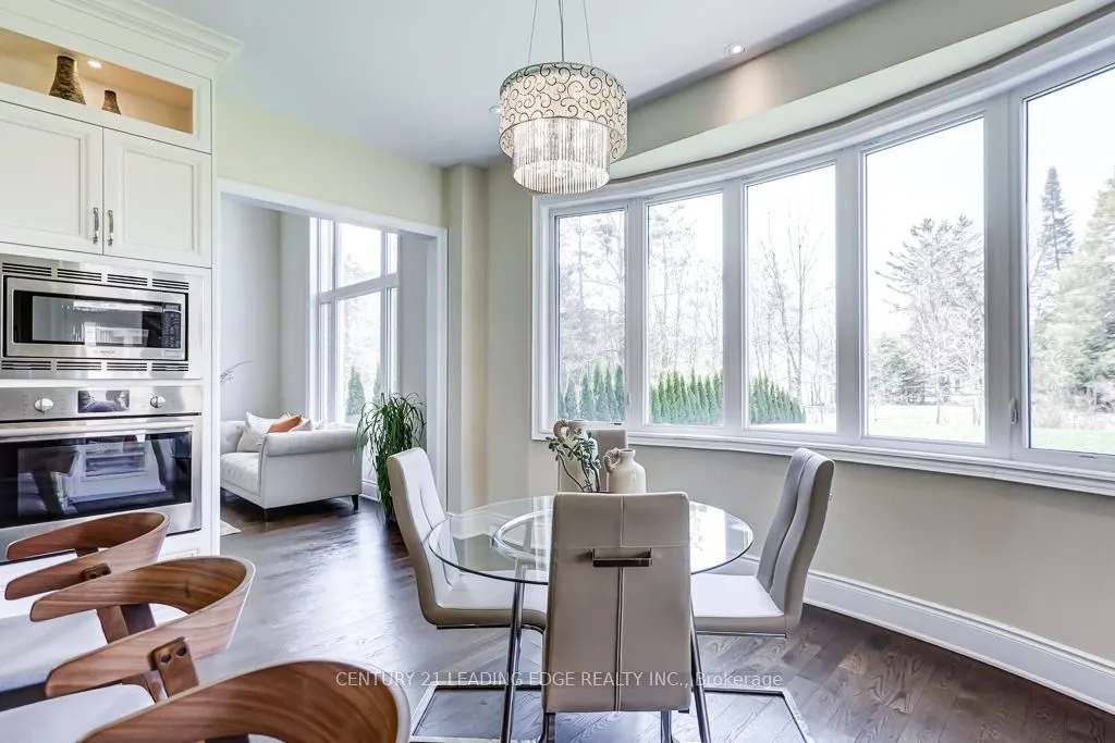 6 SOMER RUMM Court