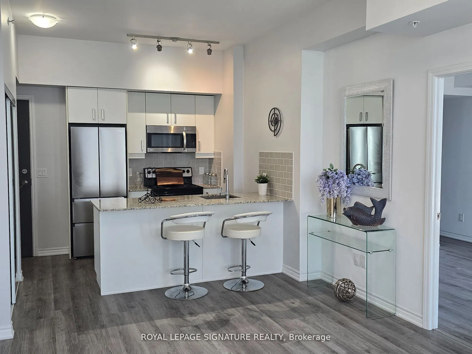 11611 Yonge Street, #610