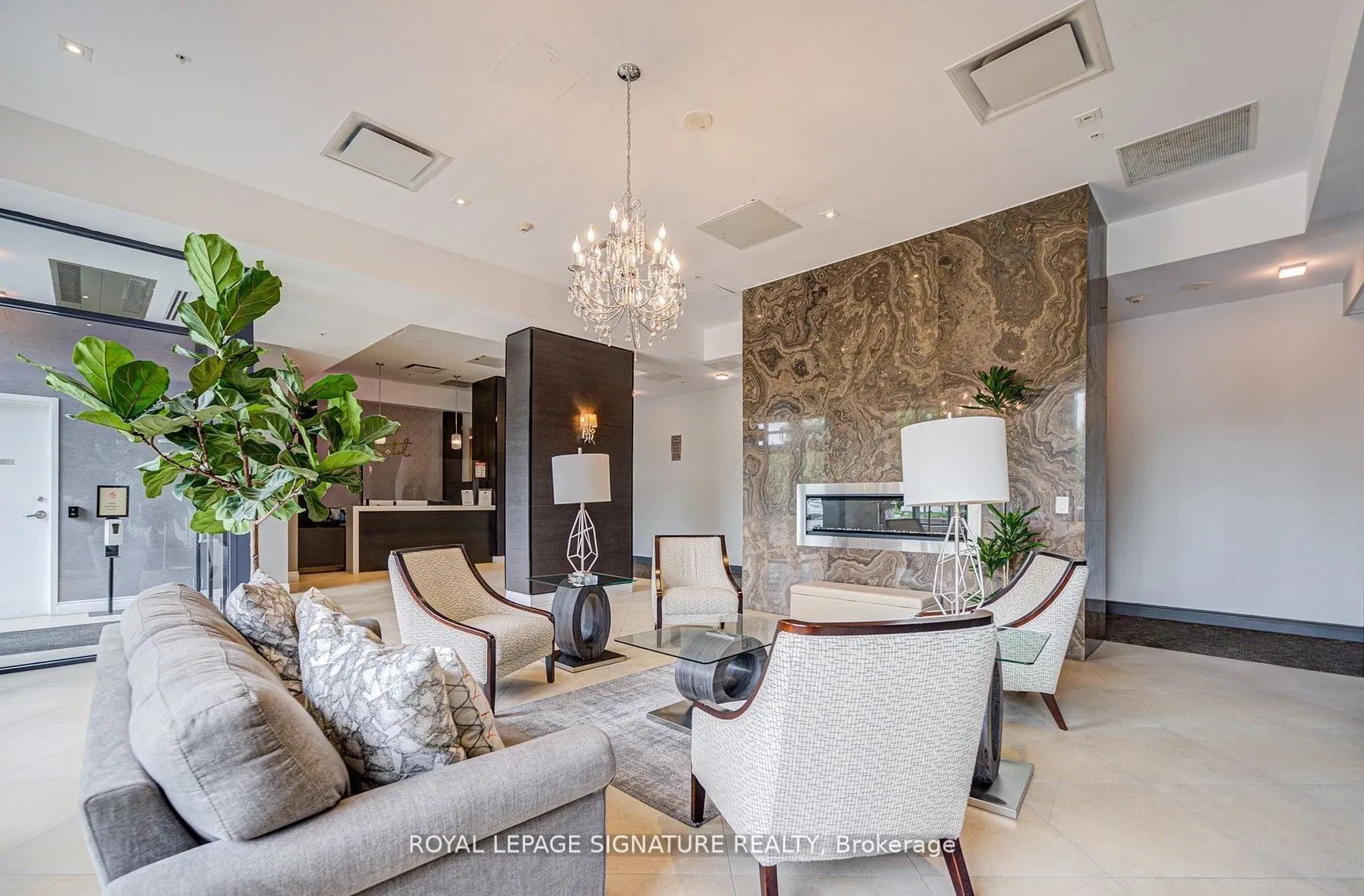 11611 Yonge Street, #610