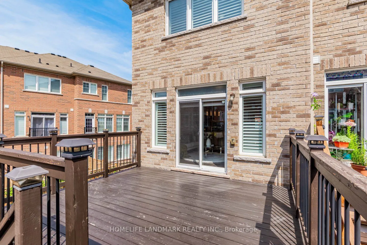 134 Dundas Way