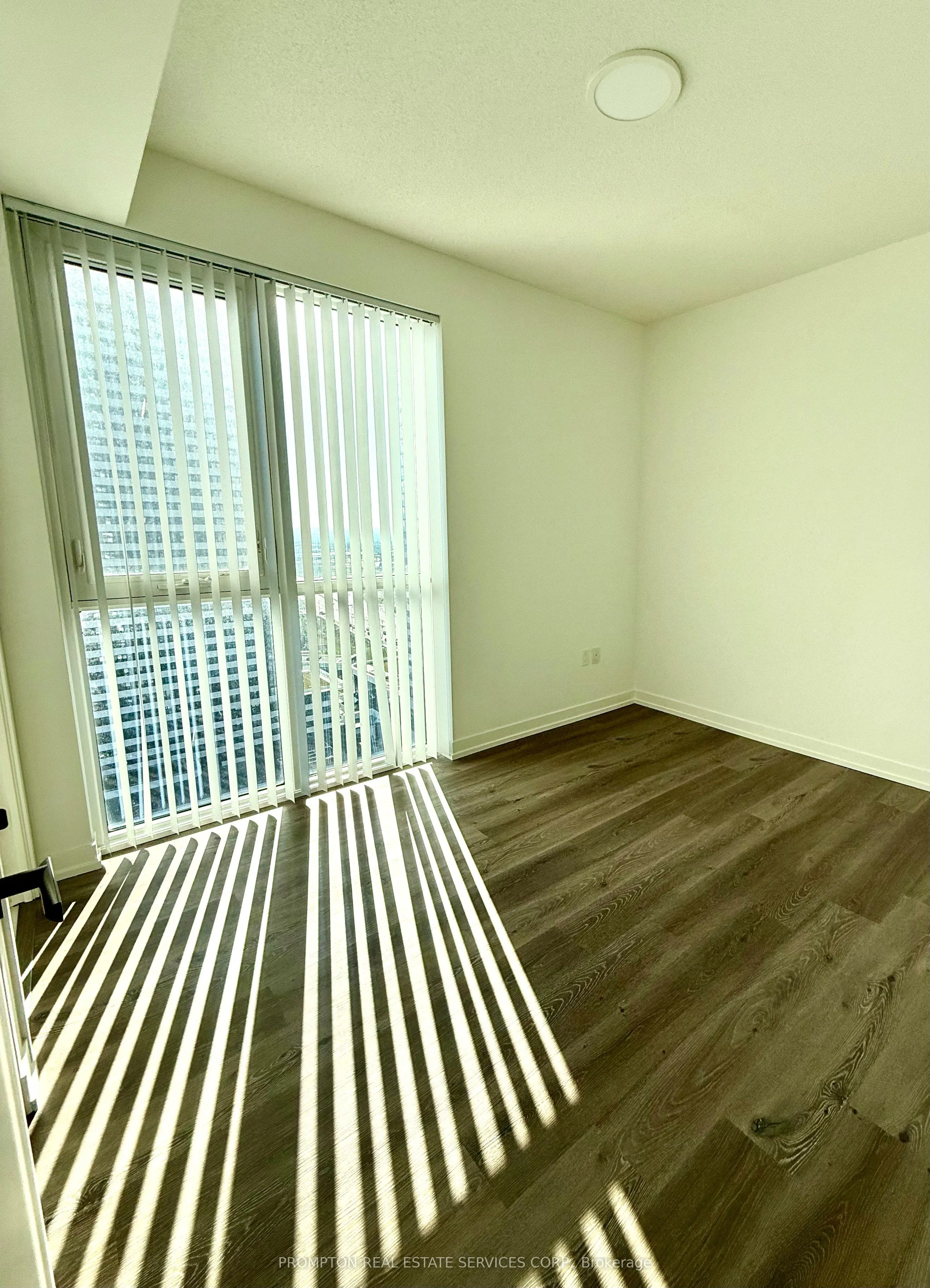 28 Interchange Way, #2112
