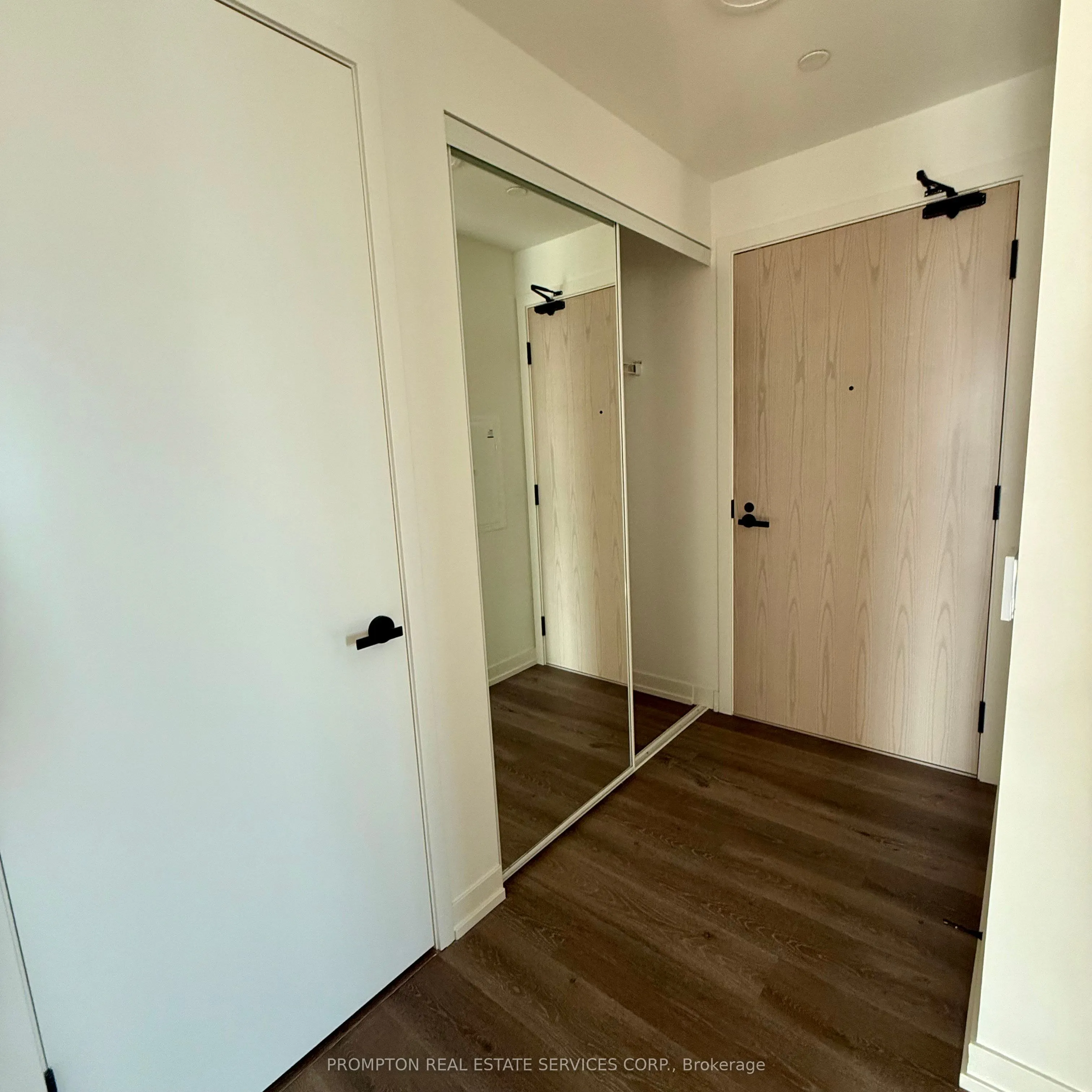 28 Interchange Way, #2112
