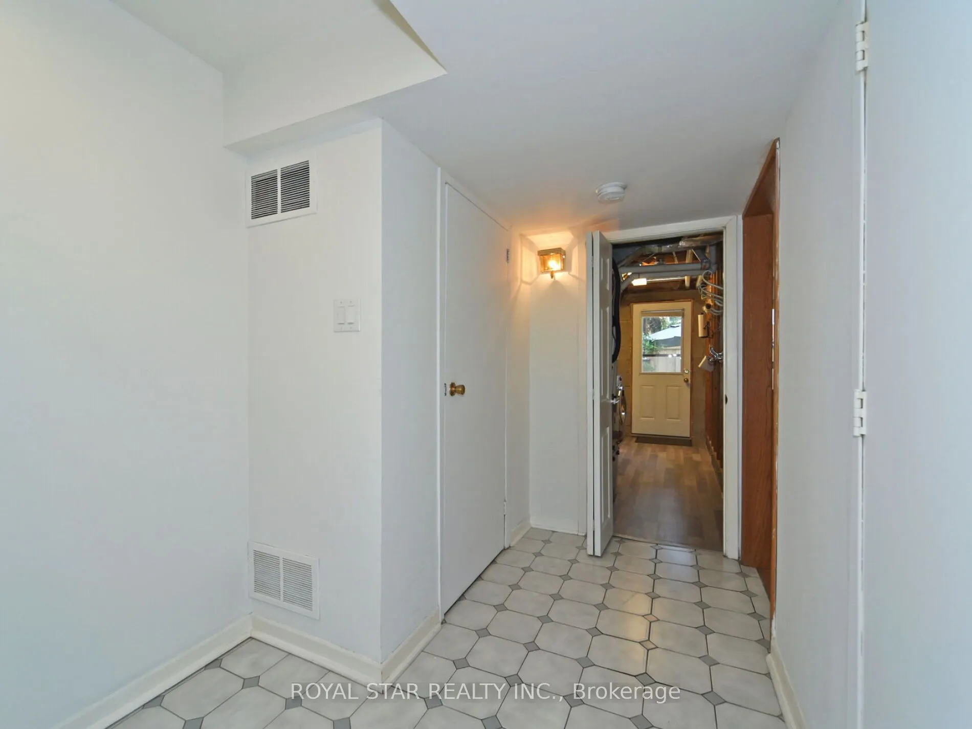 316 Simonston Boulevard, #44
