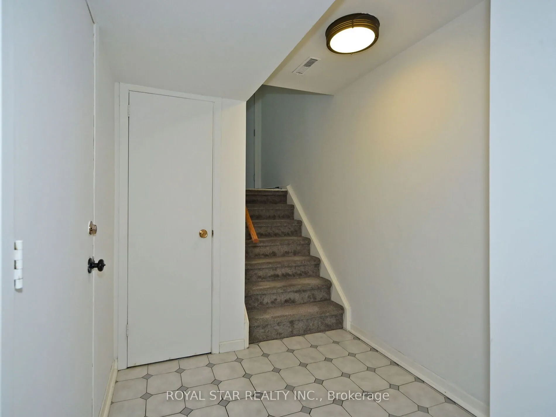 316 Simonston Boulevard, #44