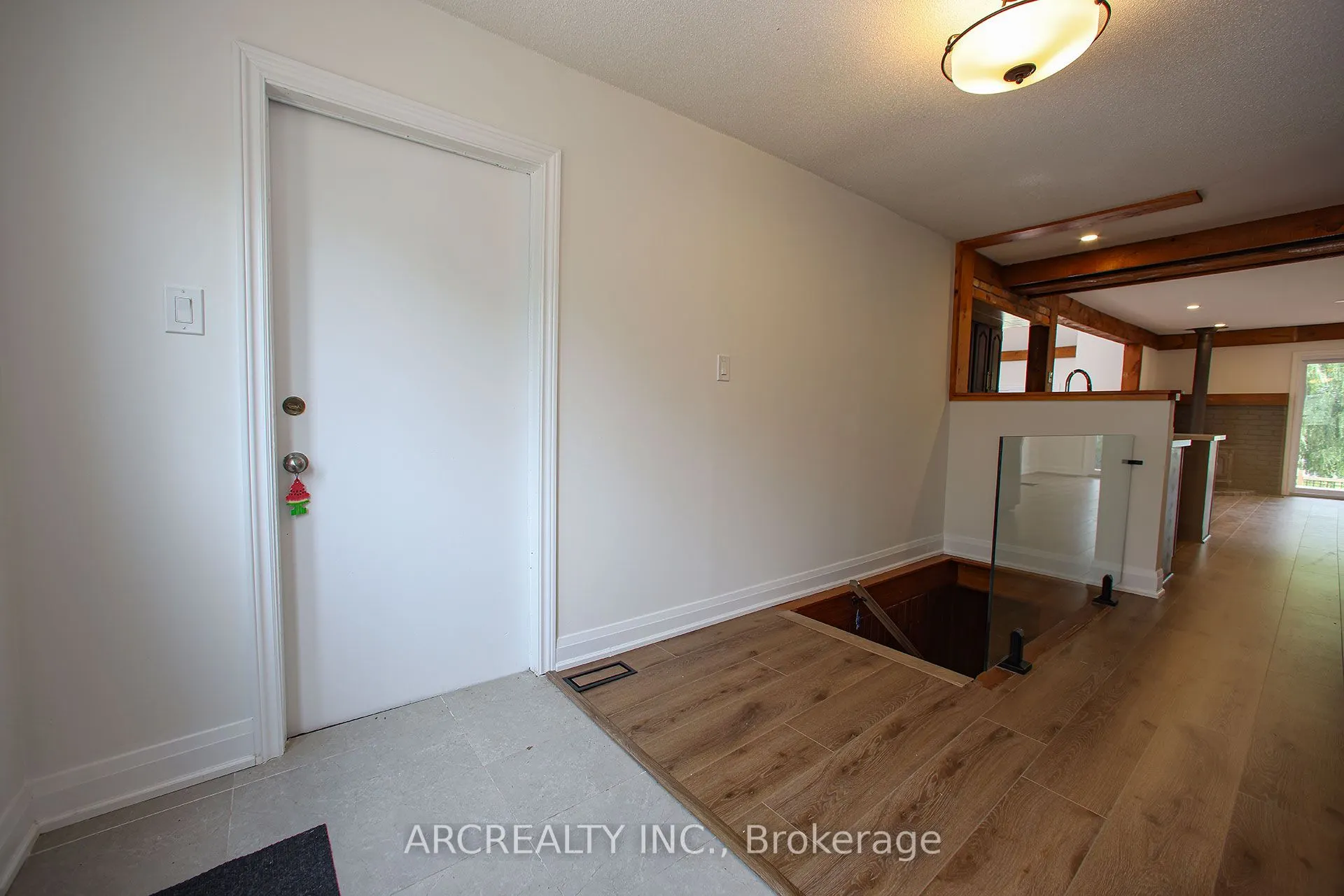 15 River Drive
