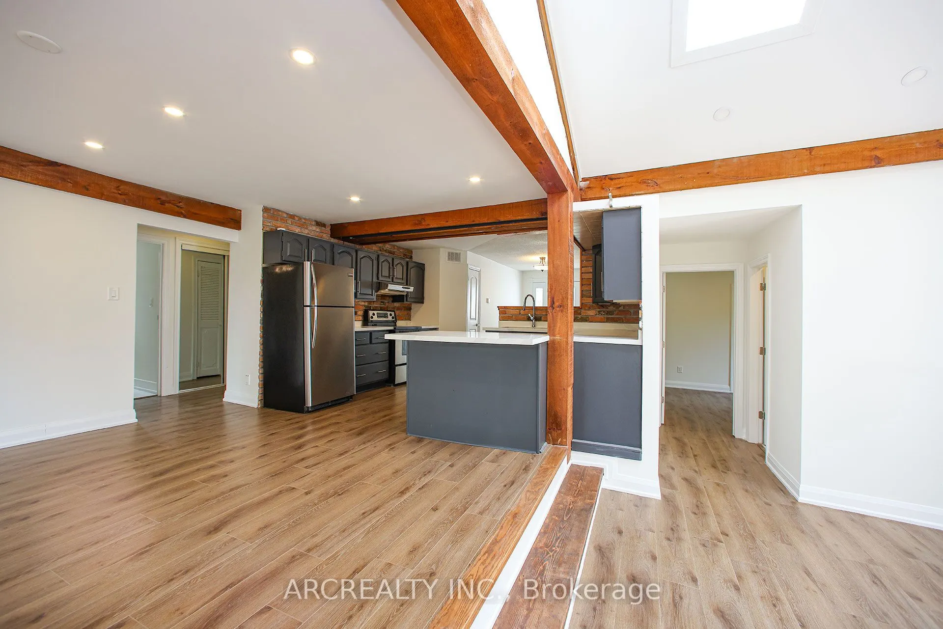 15 River Drive