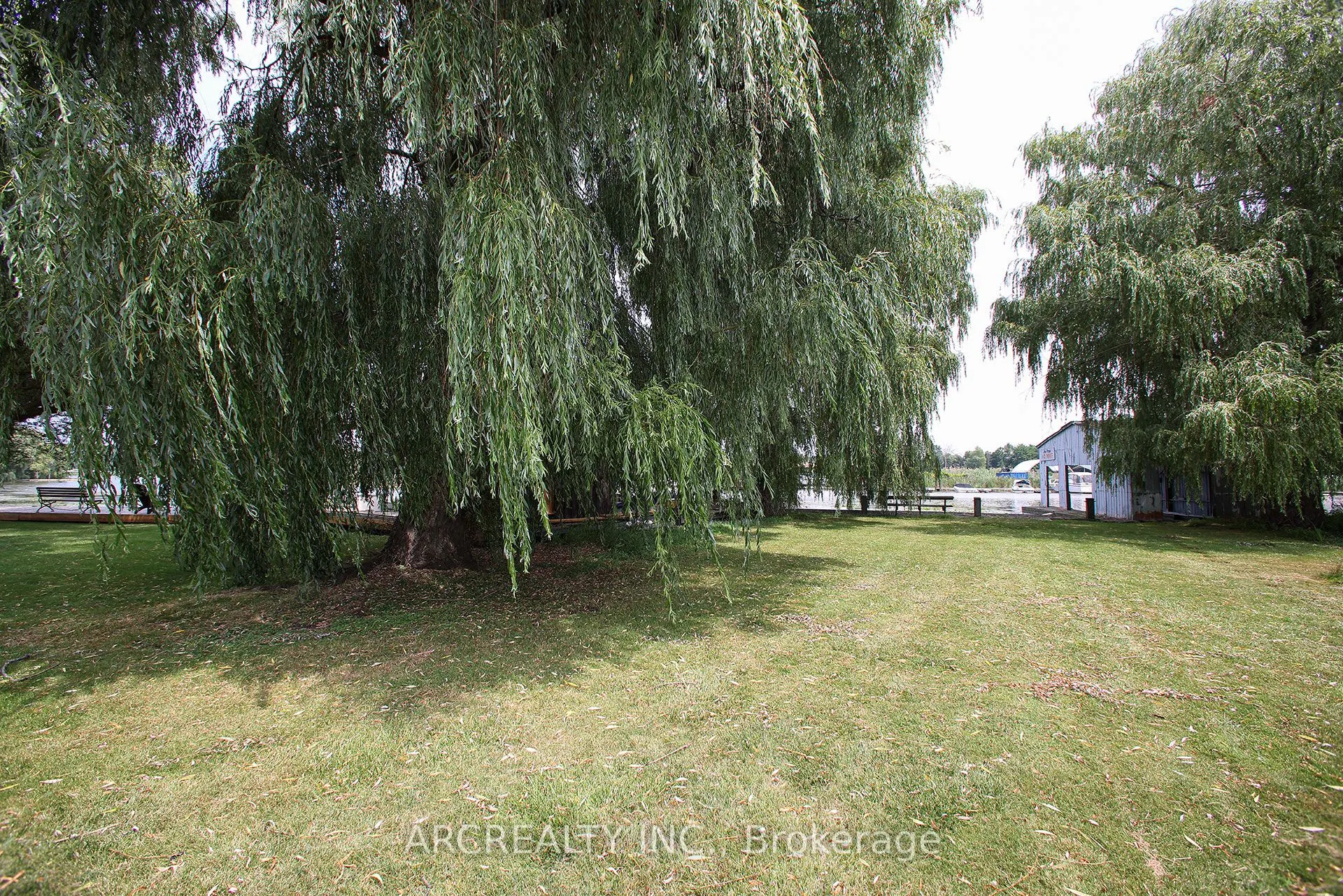 15 River Drive