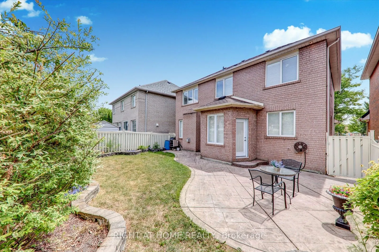8 Santa Maria Trail