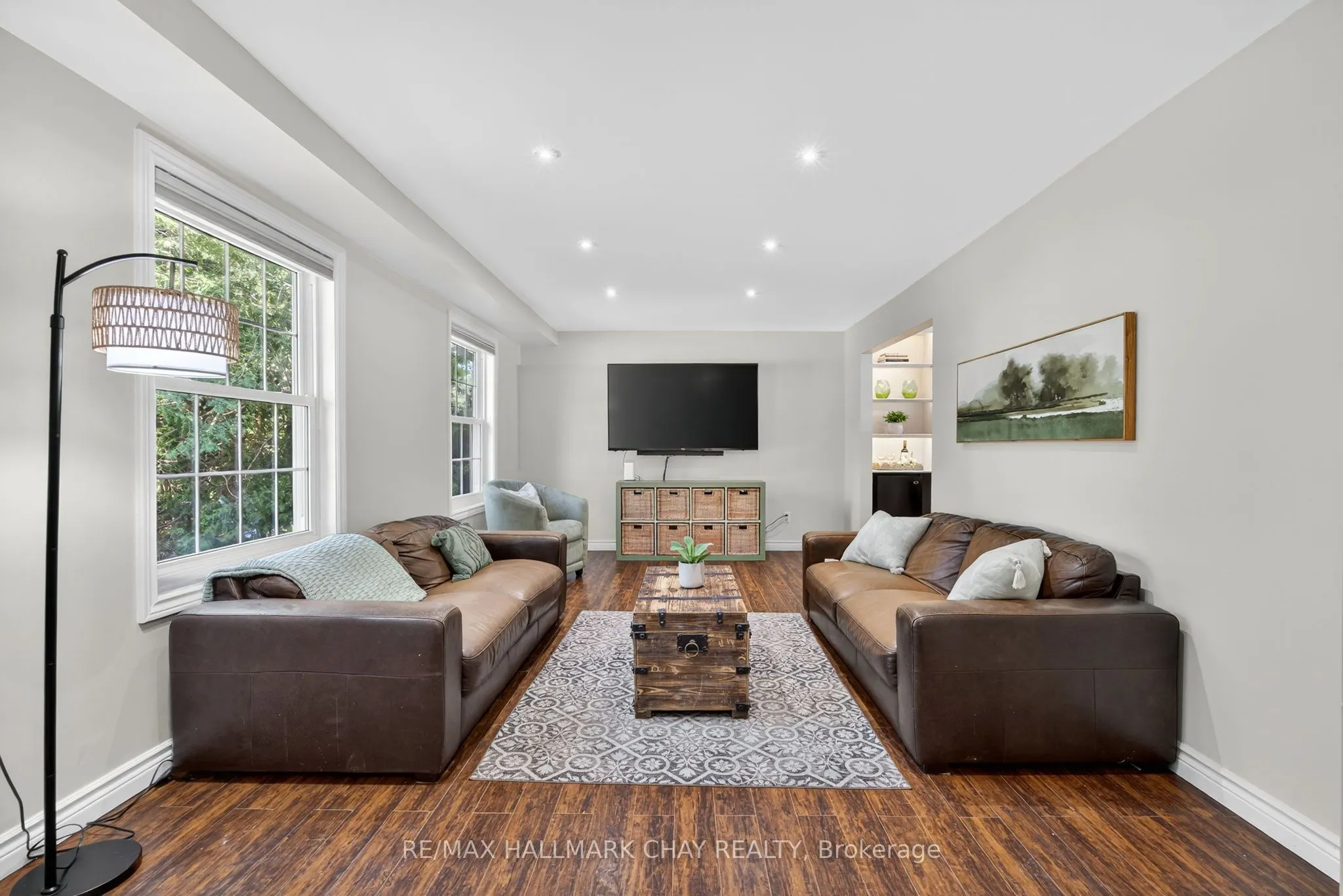 3221 Oak Street