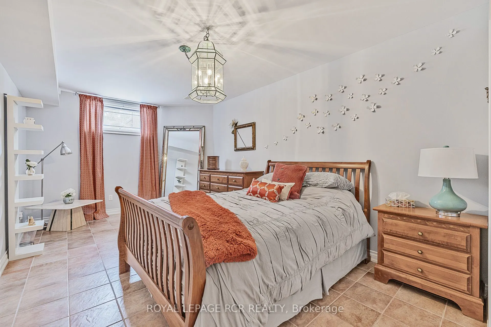 7 Sugarbush Lane