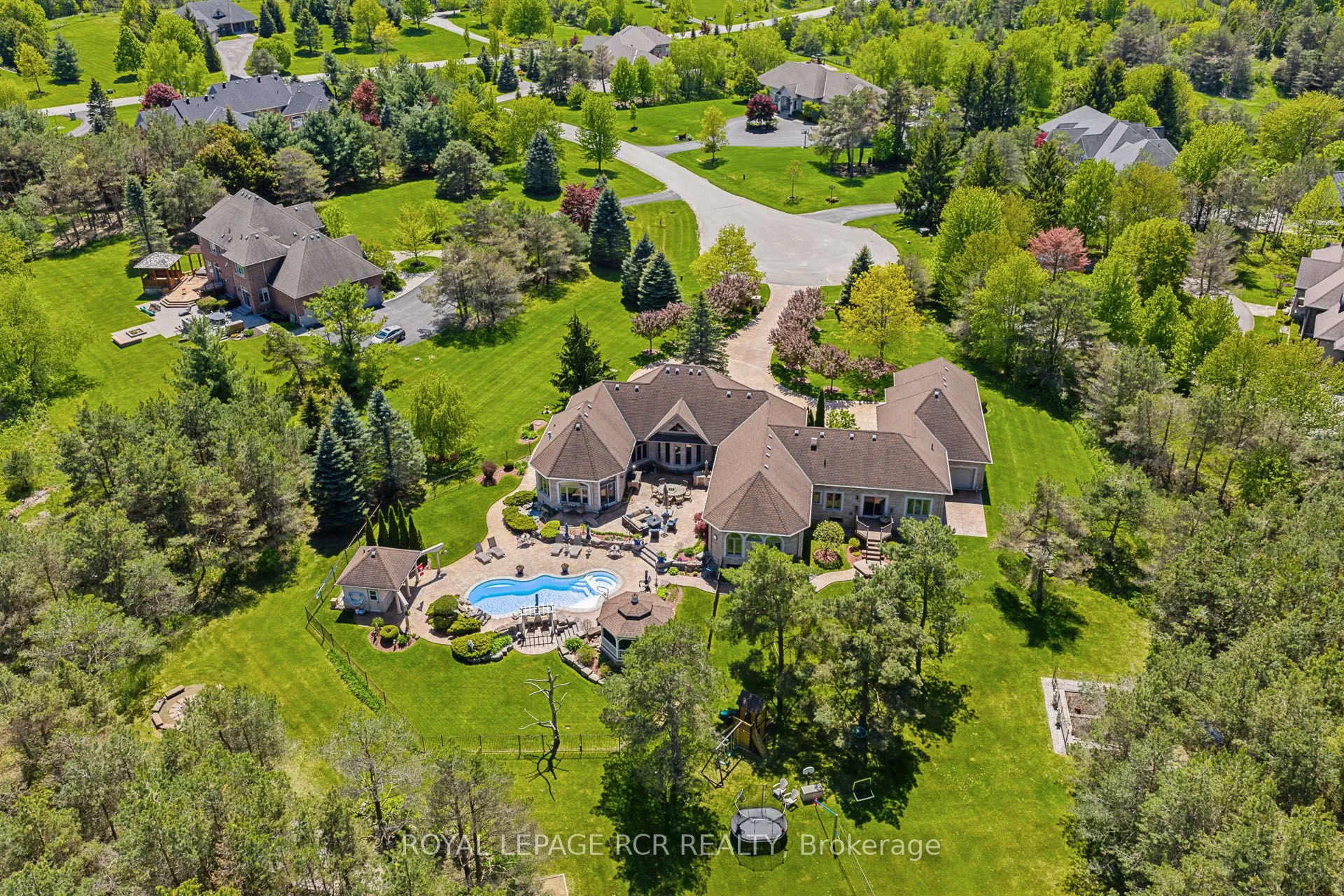 7 Sugarbush Lane