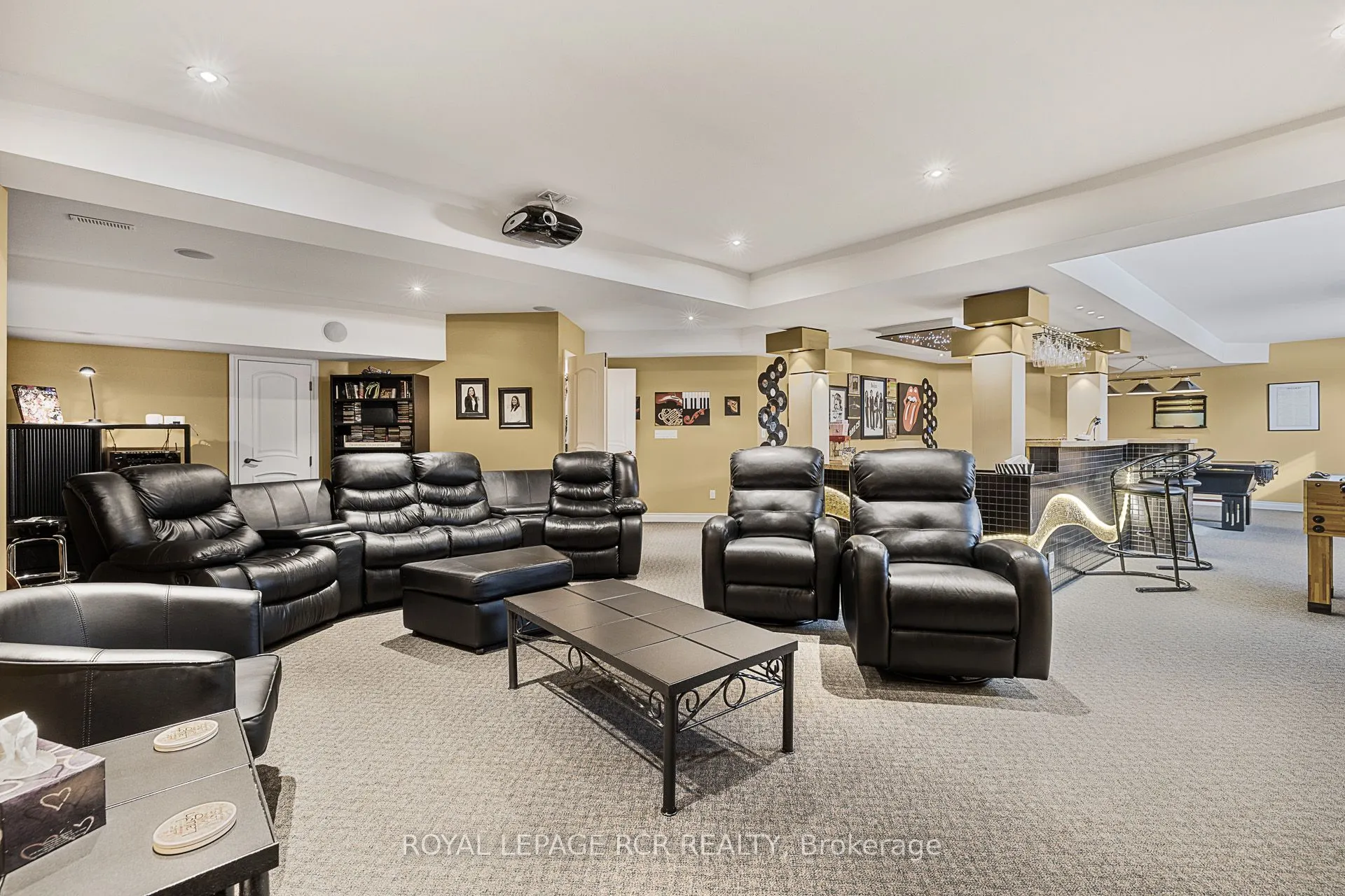7 Sugarbush Lane
