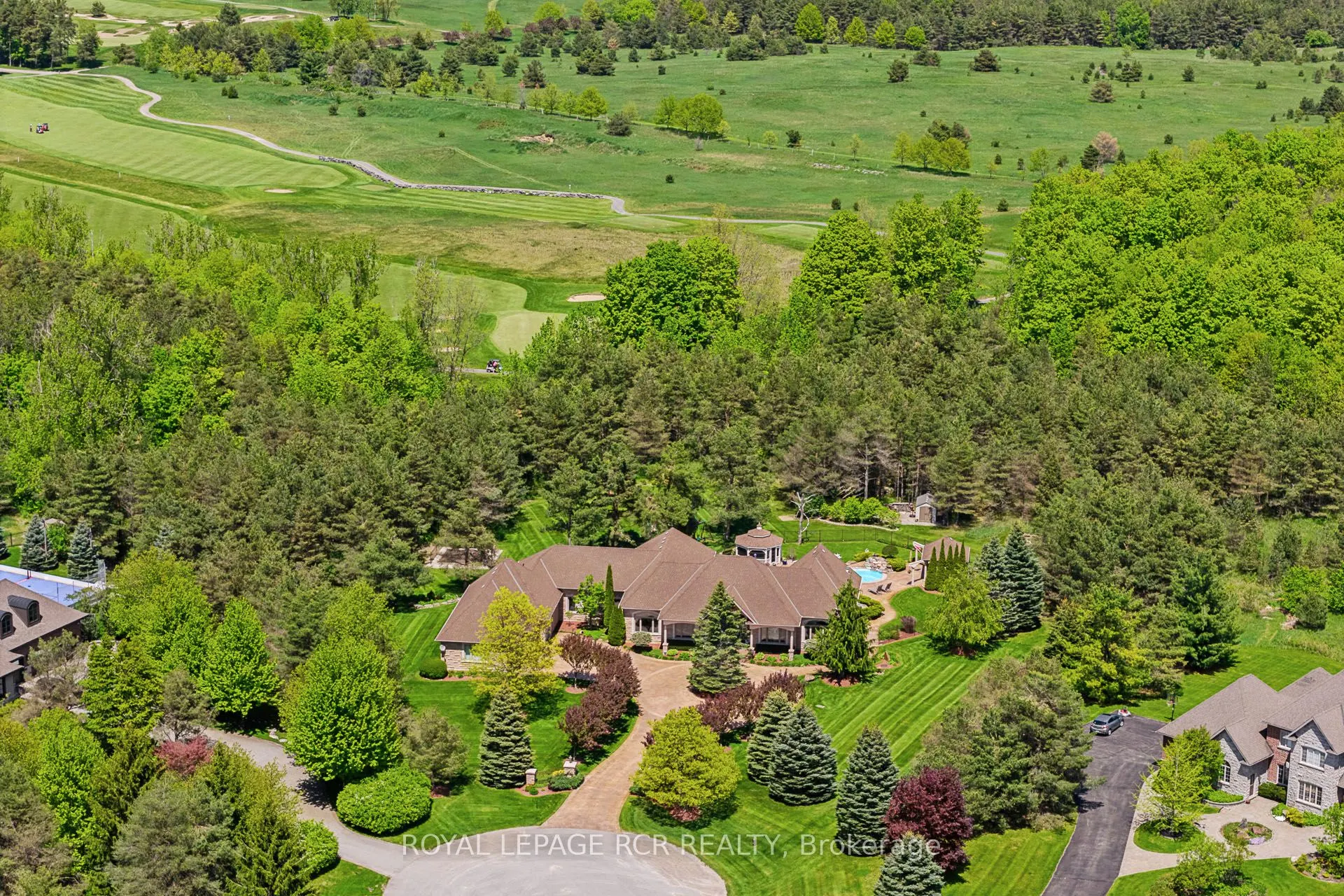 7 Sugarbush Lane