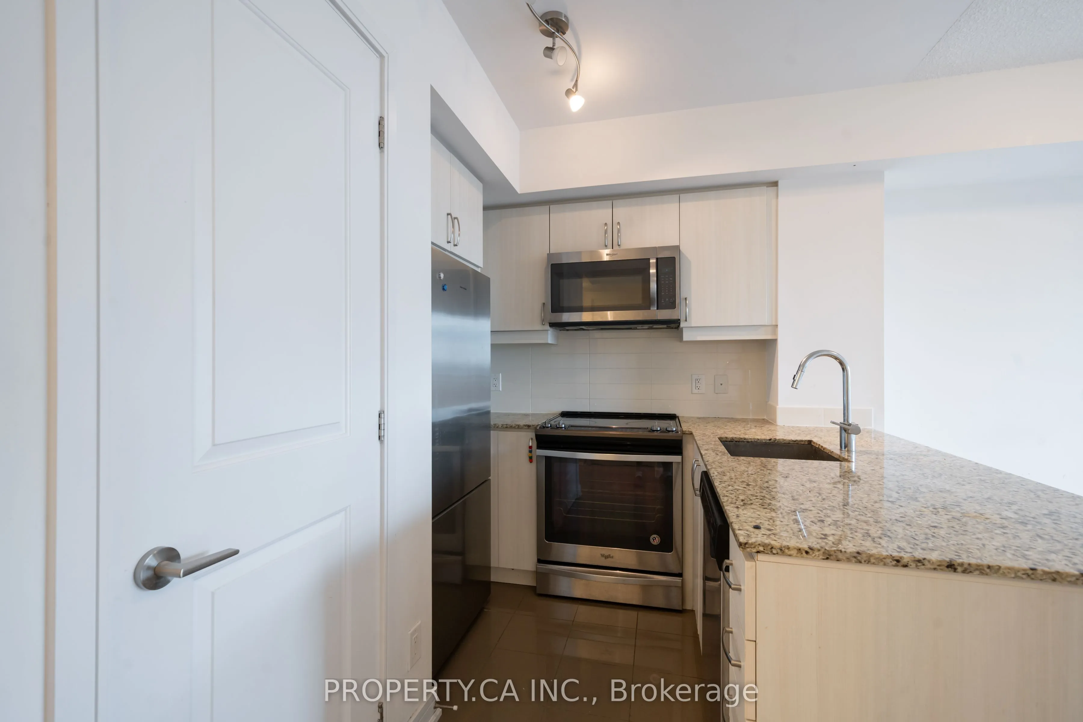 9205 Yonge Street S, #1210