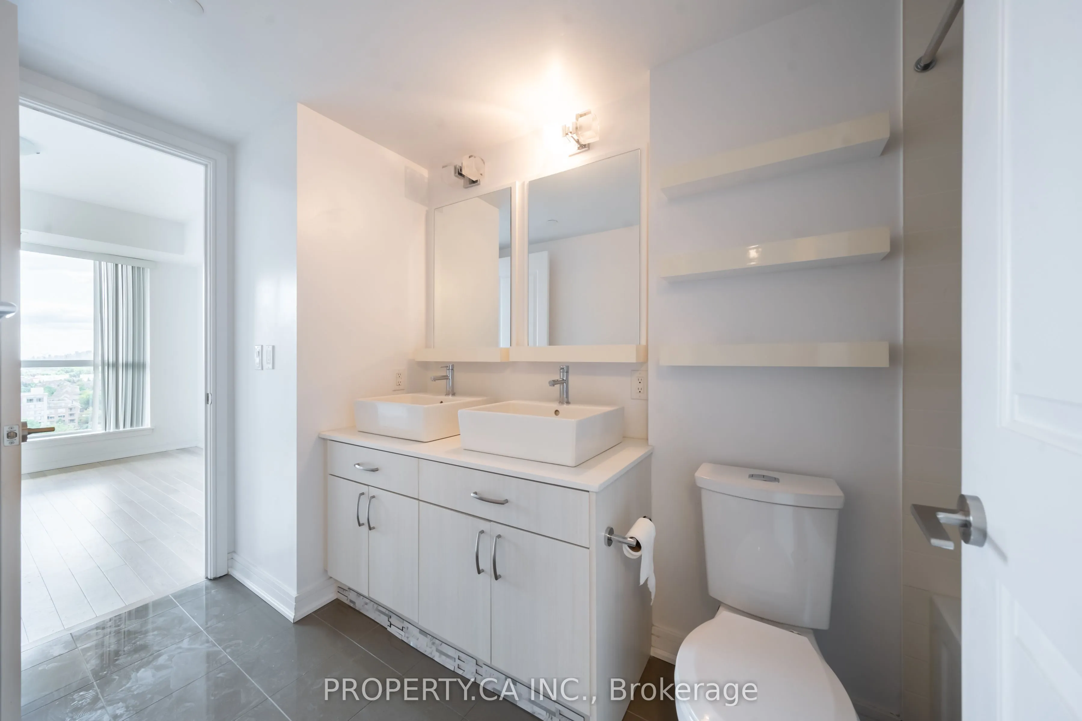 9205 Yonge Street S, #1210