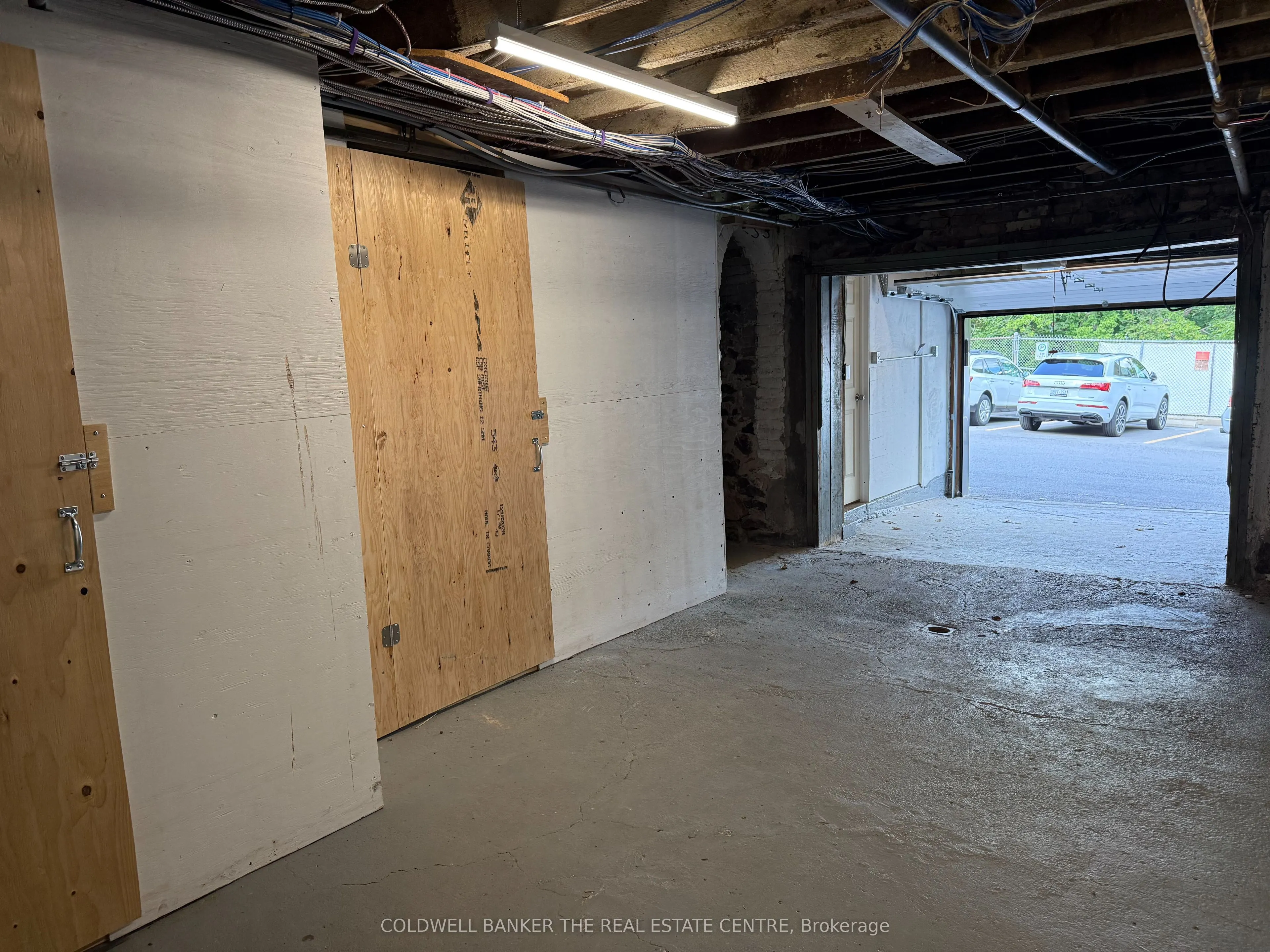241B Main Street S