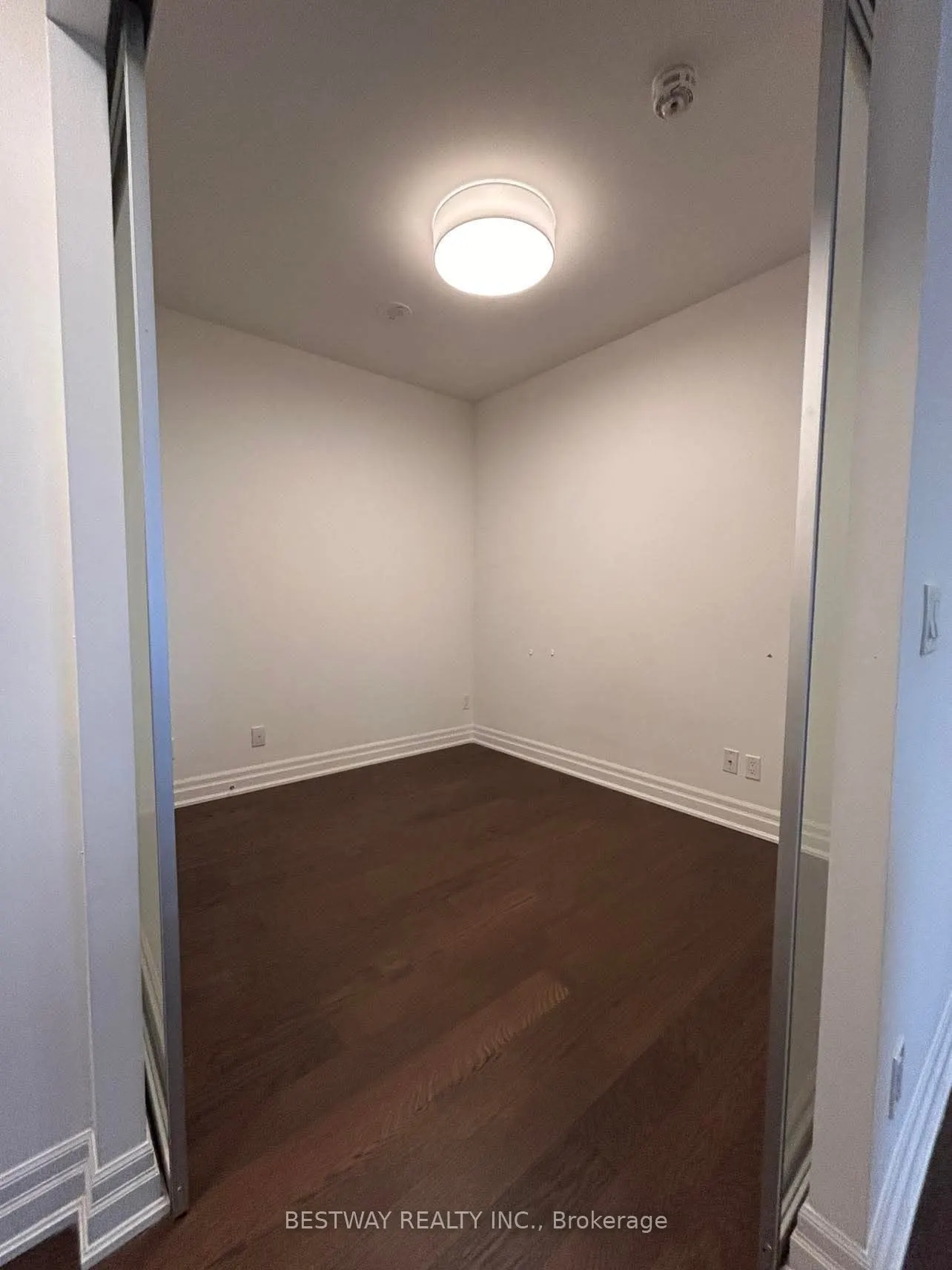 8 Rouge Valley Drive W, #307