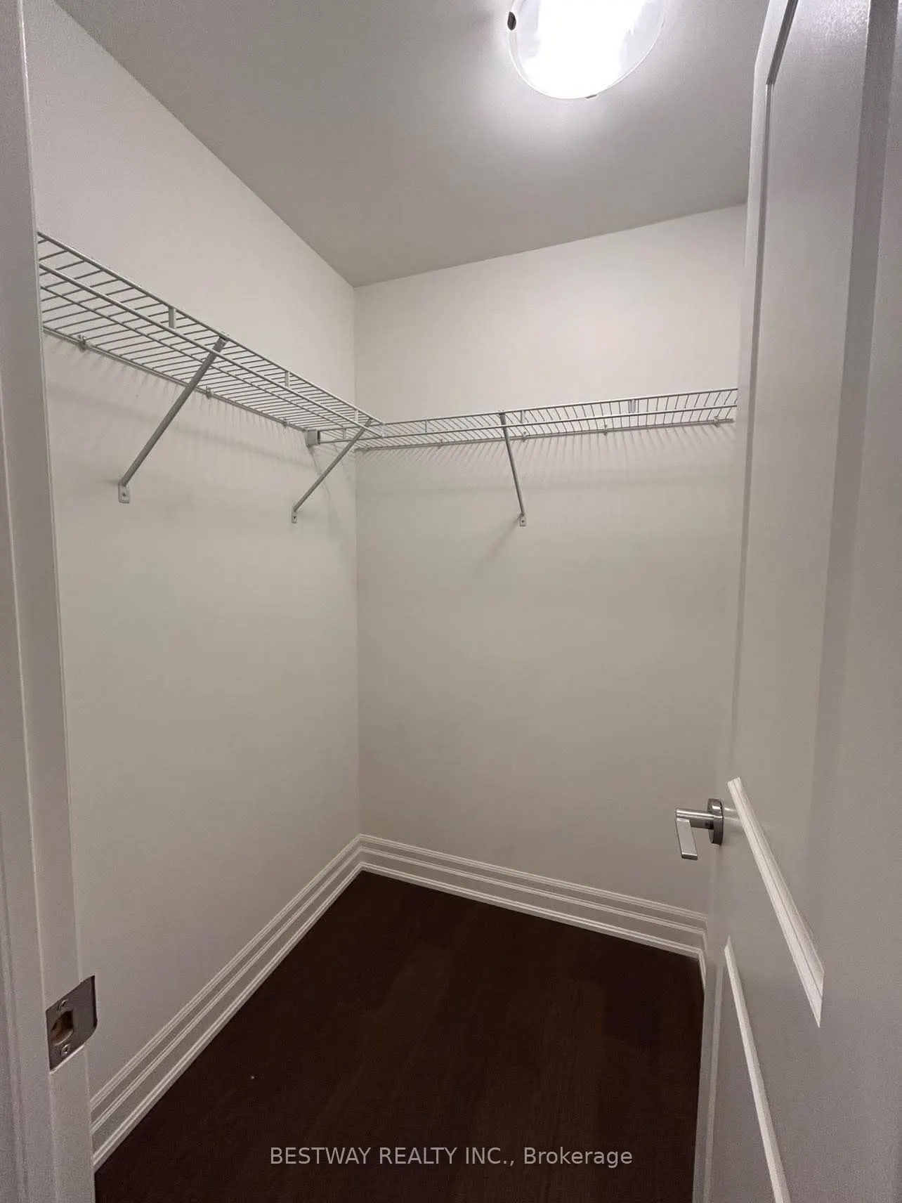 8 Rouge Valley Drive W, #307