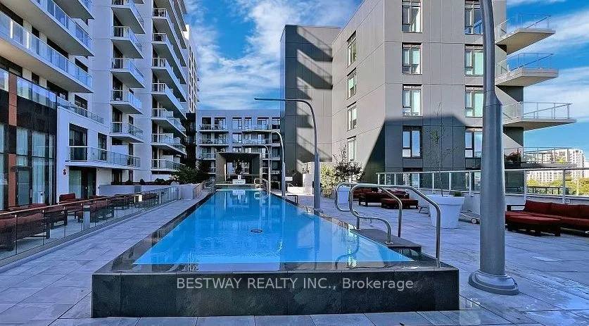 8 Rouge Valley Drive W, #307