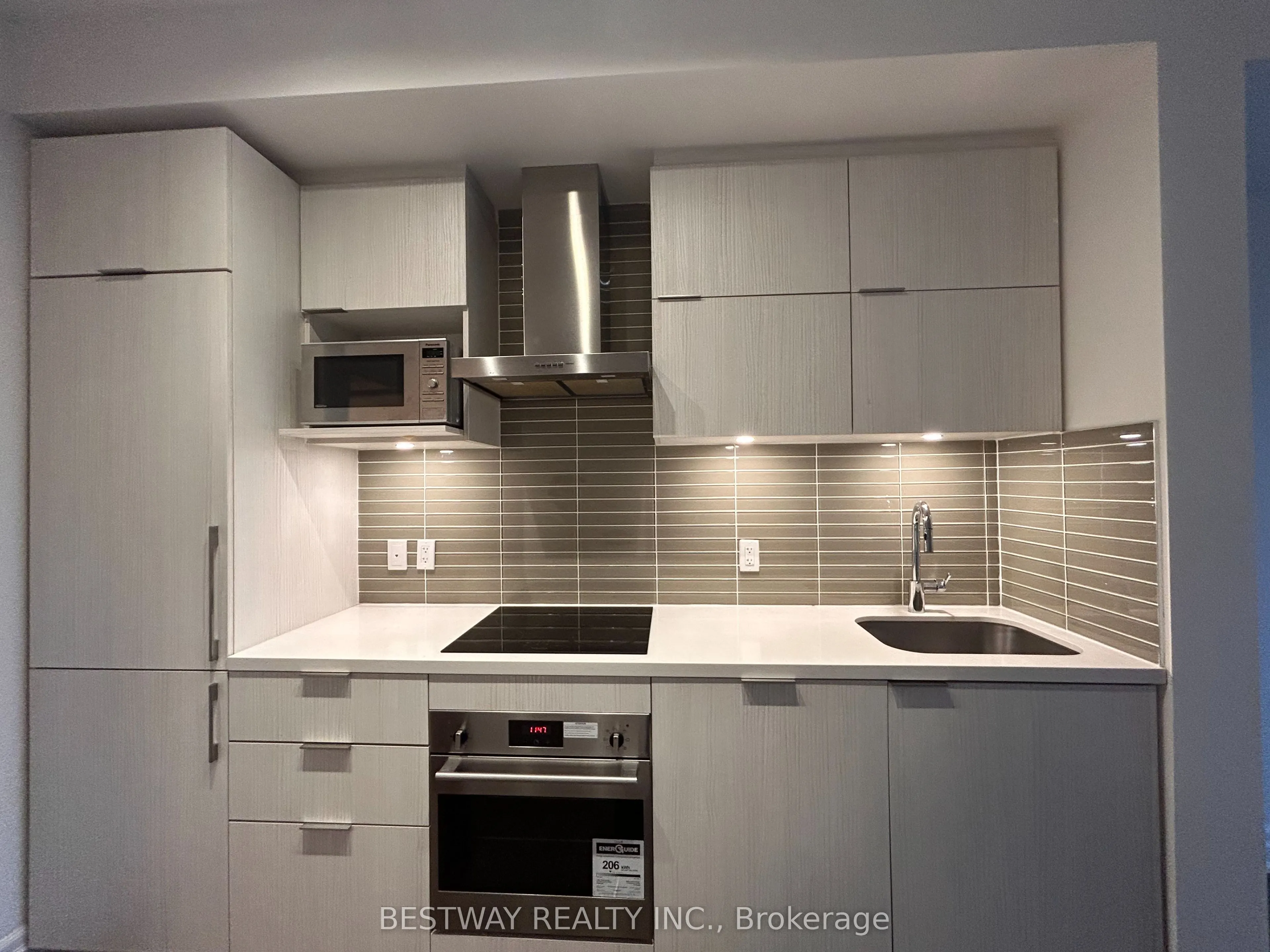 8 Rouge Valley Drive W, #307