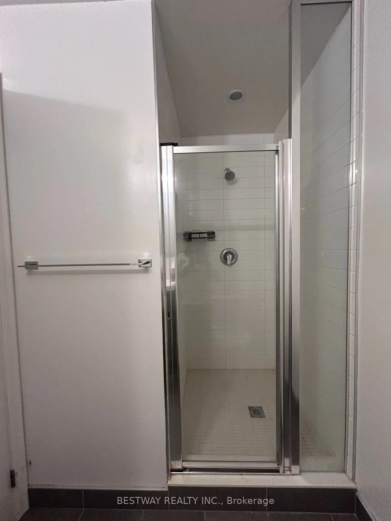 8 Rouge Valley Drive W, #307
